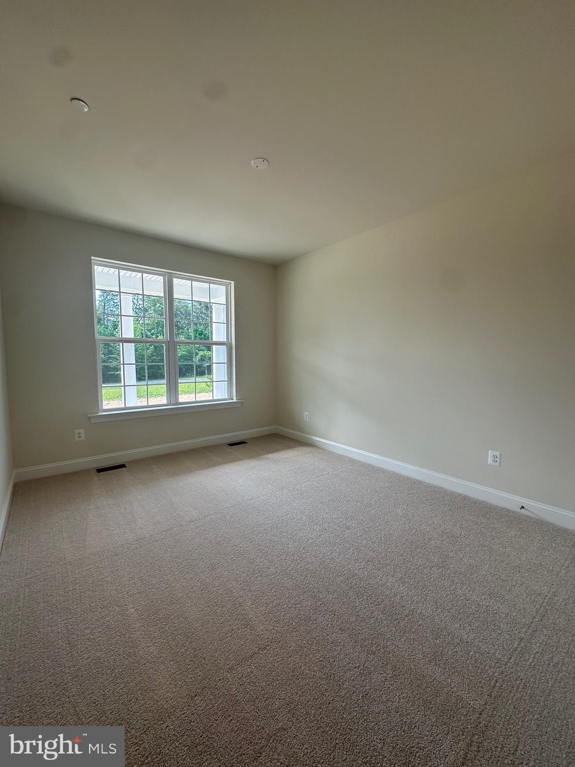 HIDDEN VIEW - Residential