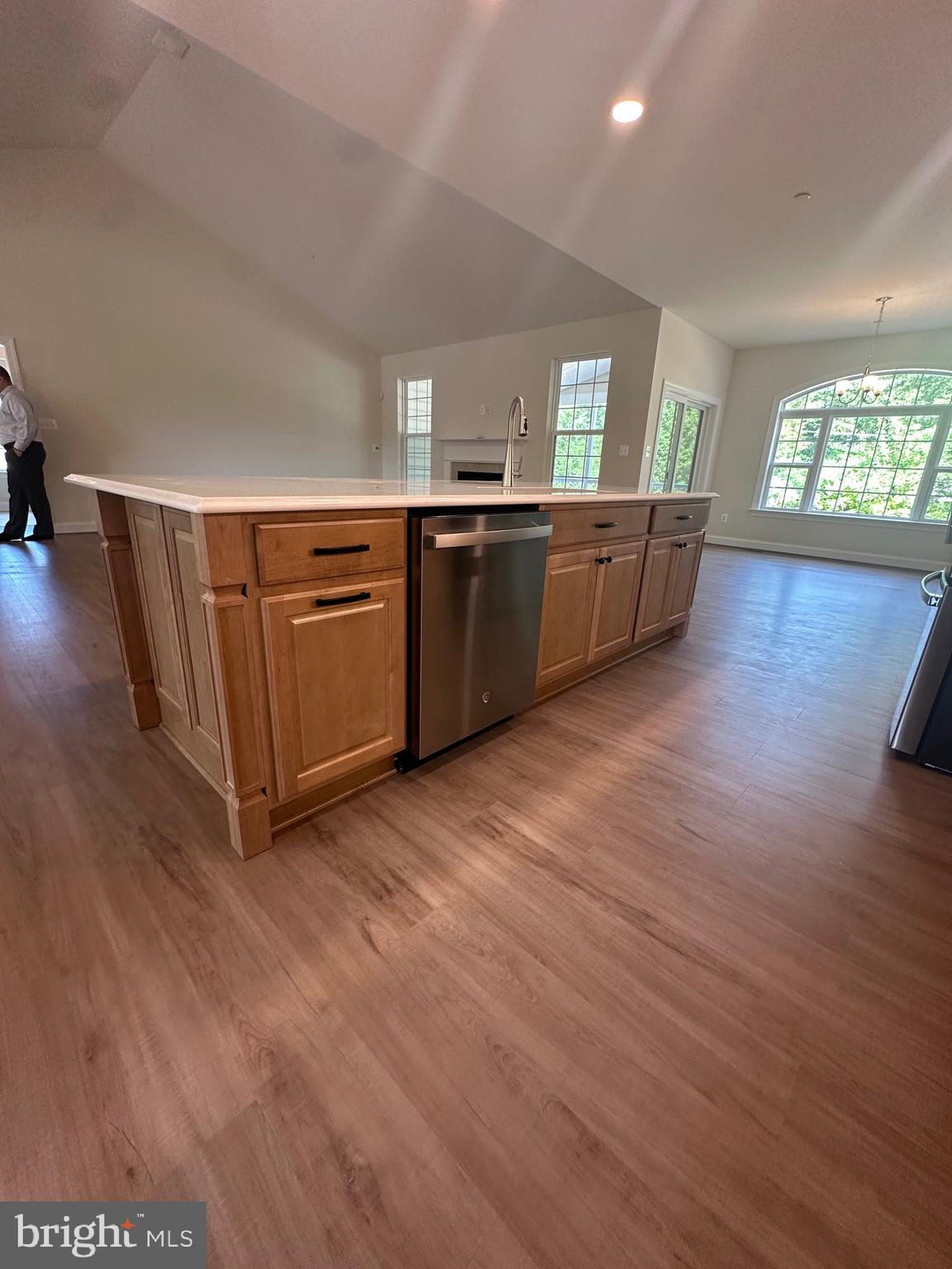 HIDDEN VIEW - Residential