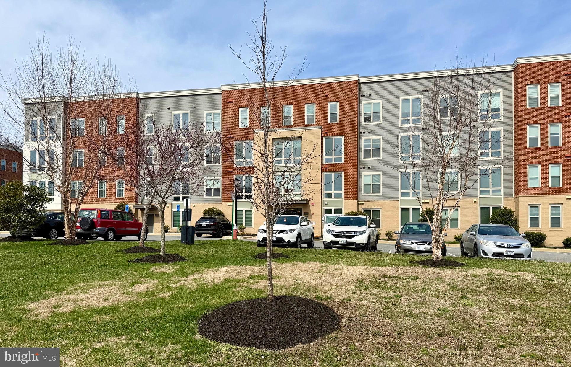 CREST OF ALEXANDRIA - Residential