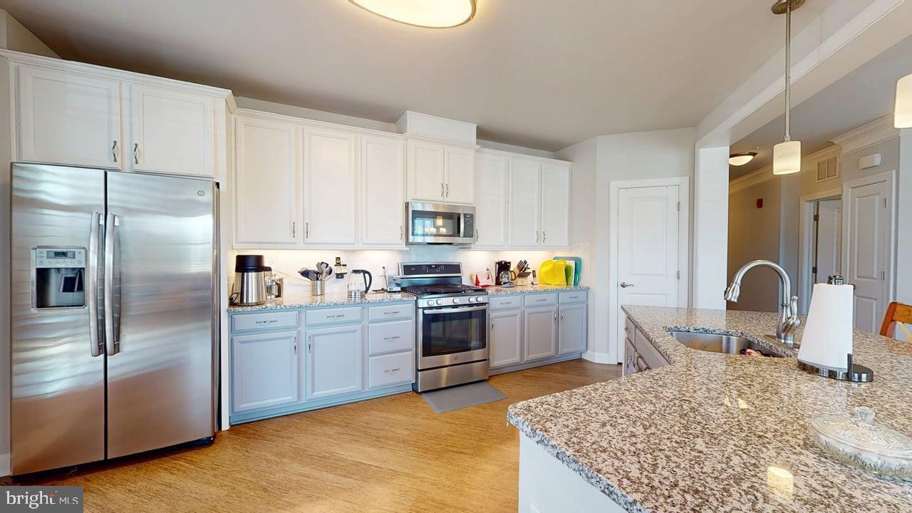 CREST OF ALEXANDRIA - Residential