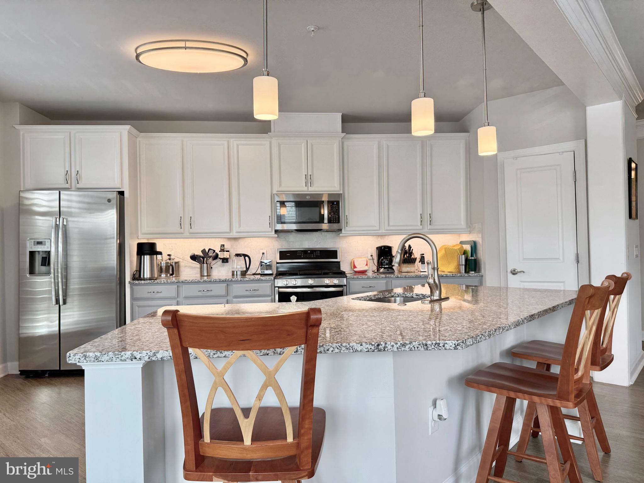 CREST OF ALEXANDRIA - Residential