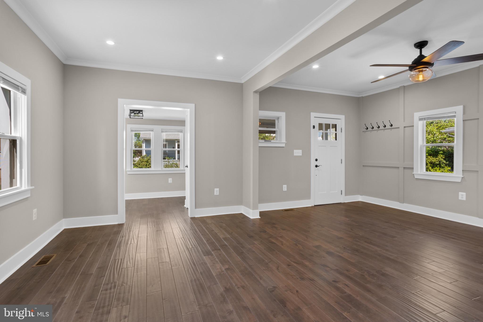 7 DUNBAR AVENUE