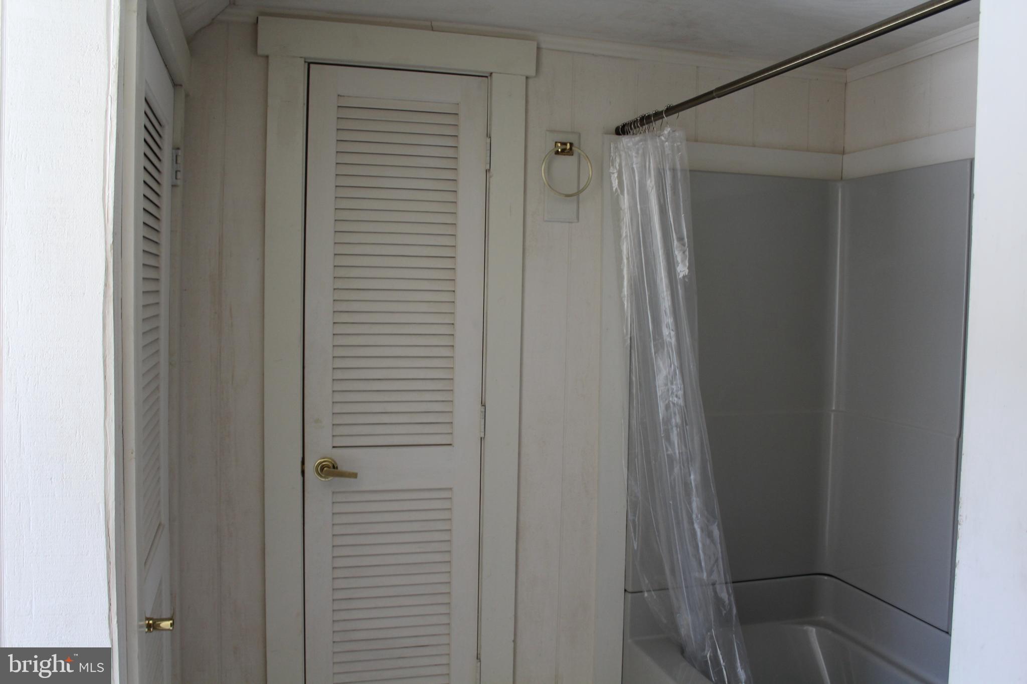 KELLY - Residential Lease