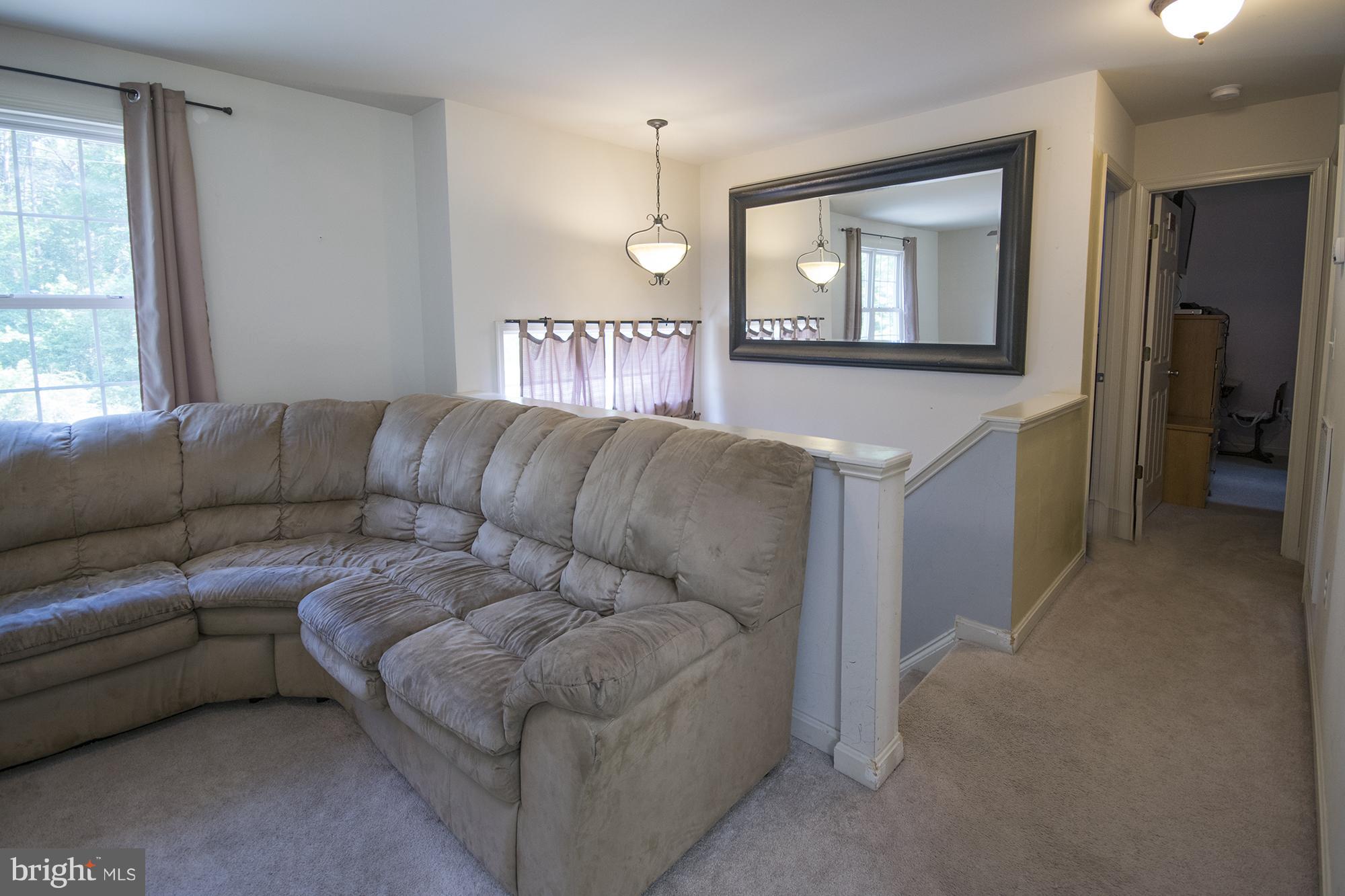 CAROLINE VILLAGE - Residential