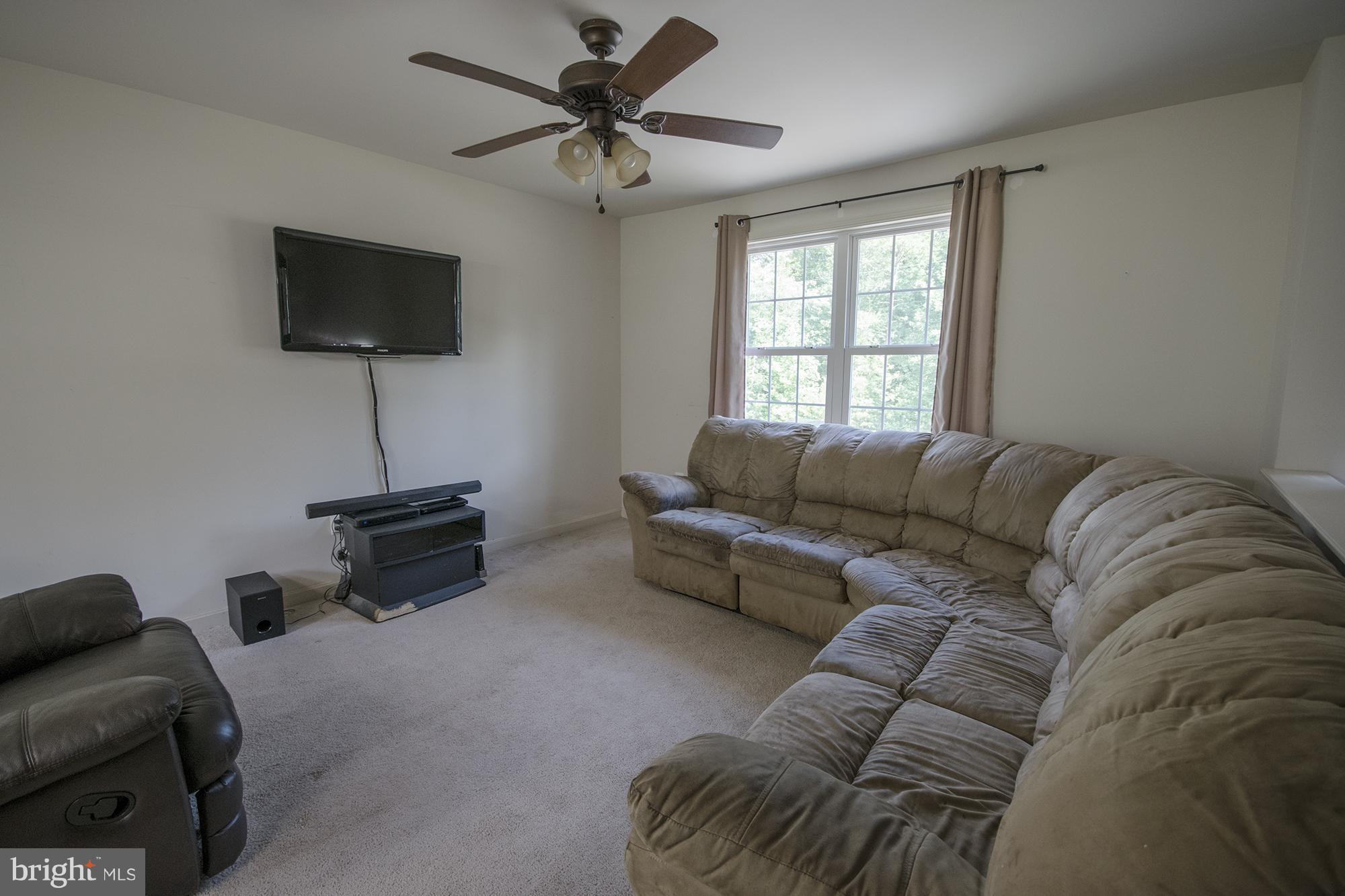 CAROLINE VILLAGE - Residential