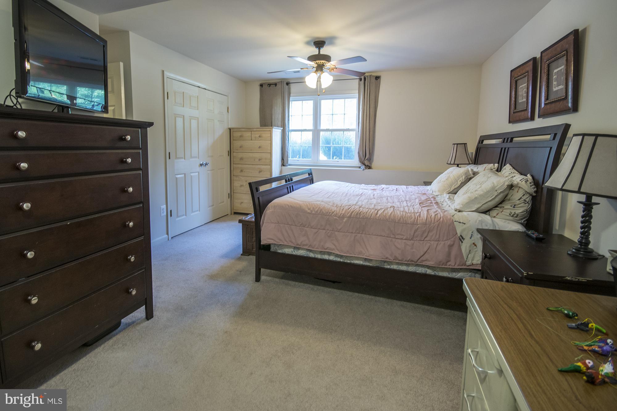 CAROLINE VILLAGE - Residential