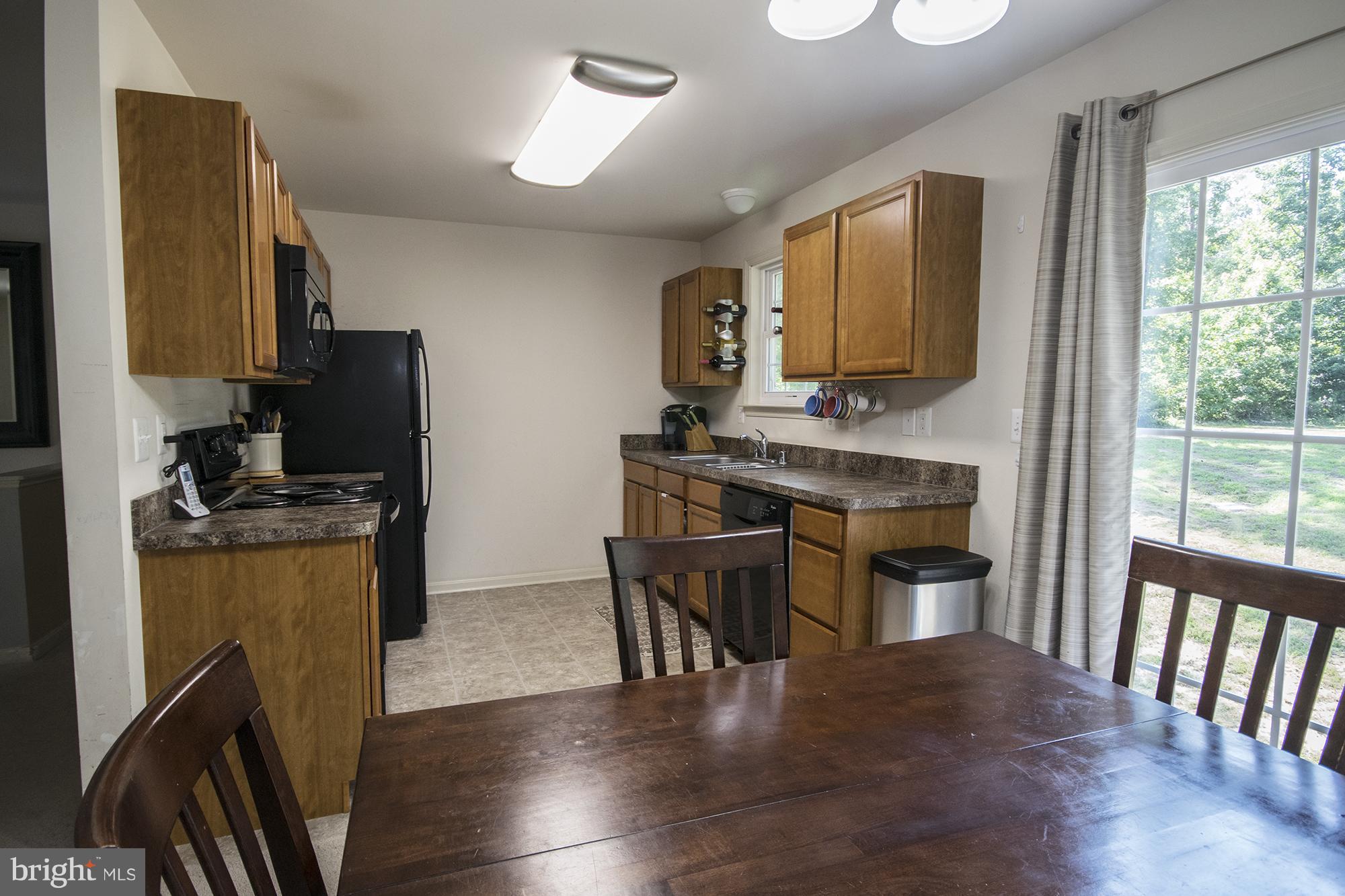 CAROLINE VILLAGE - Residential