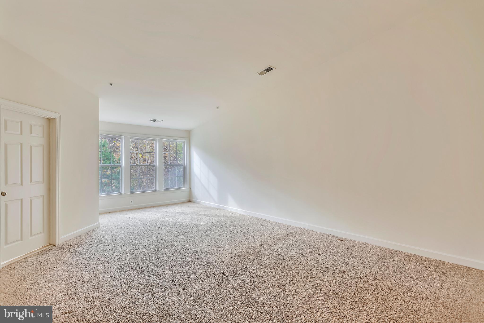 MONTGOMERY WHITE OAK - Residential