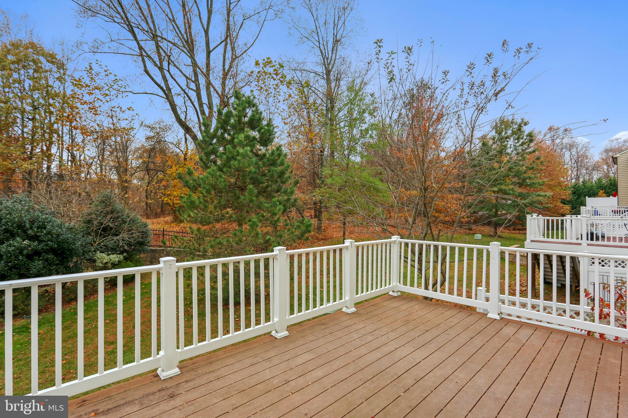 MONTGOMERY WHITE OAK - Residential