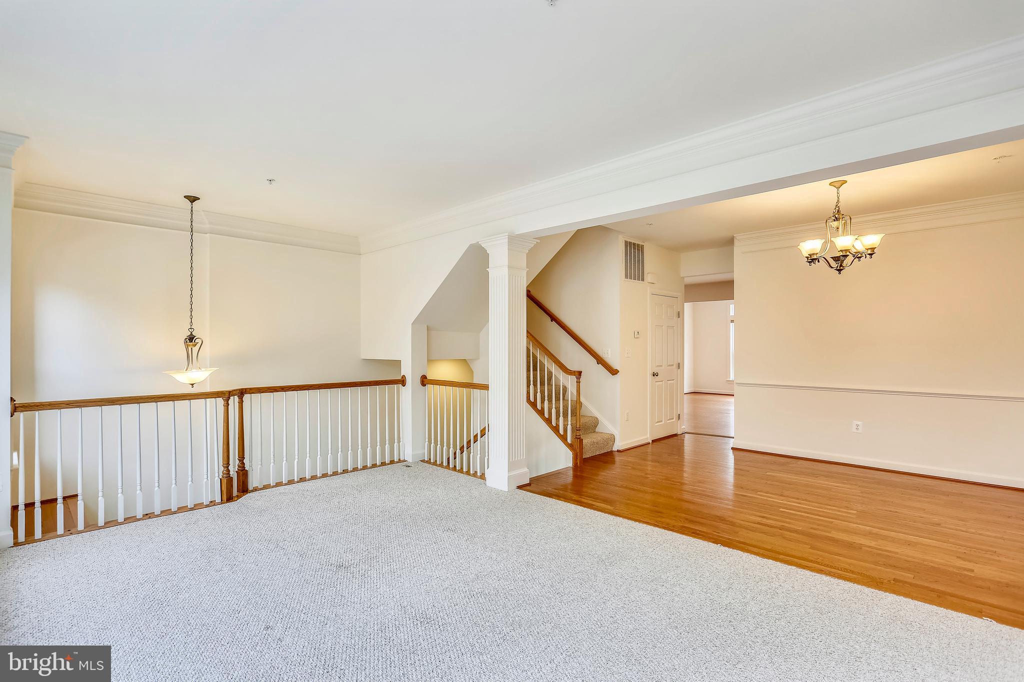 MONTGOMERY WHITE OAK - Residential