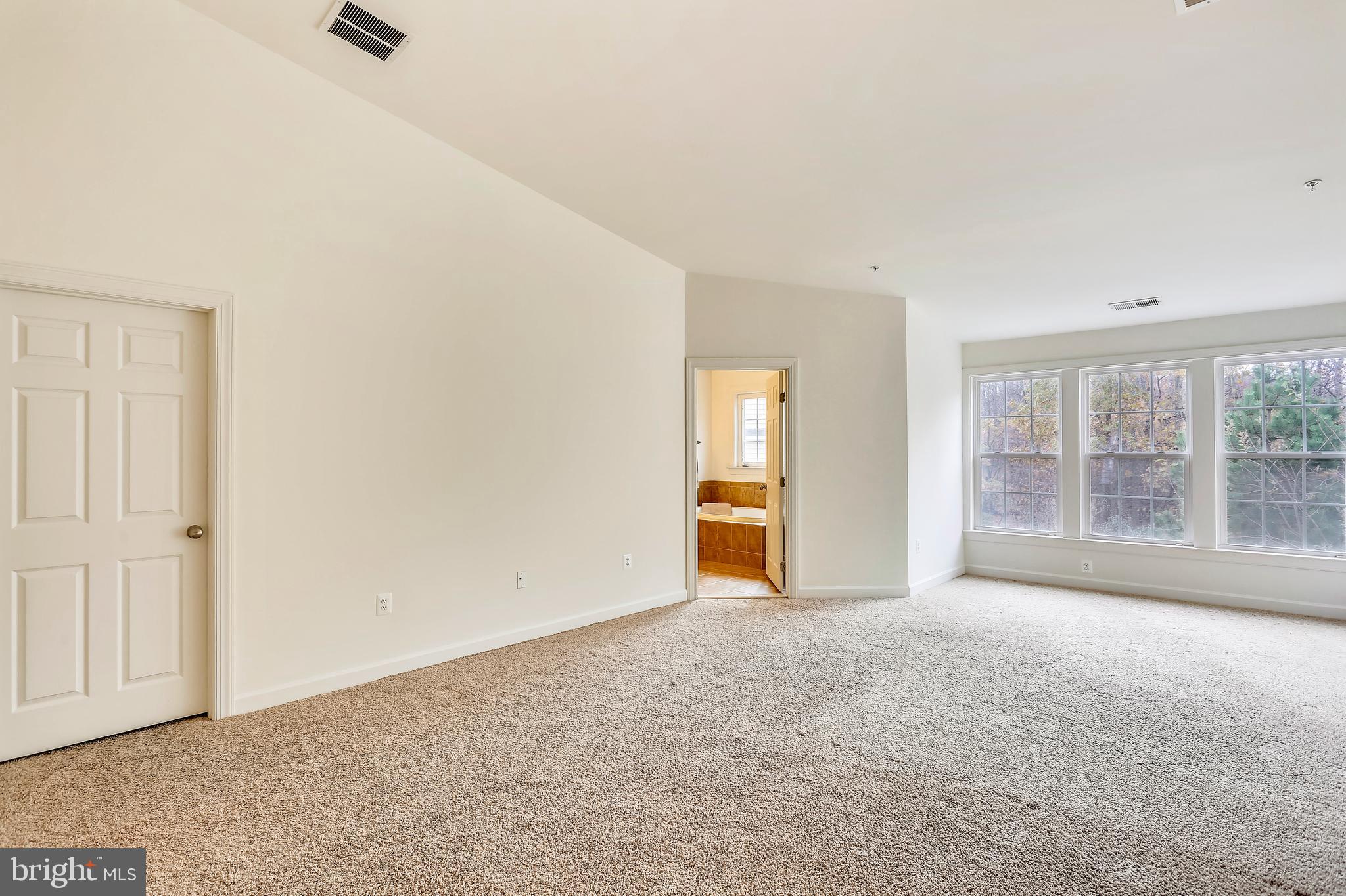 MONTGOMERY WHITE OAK - Residential