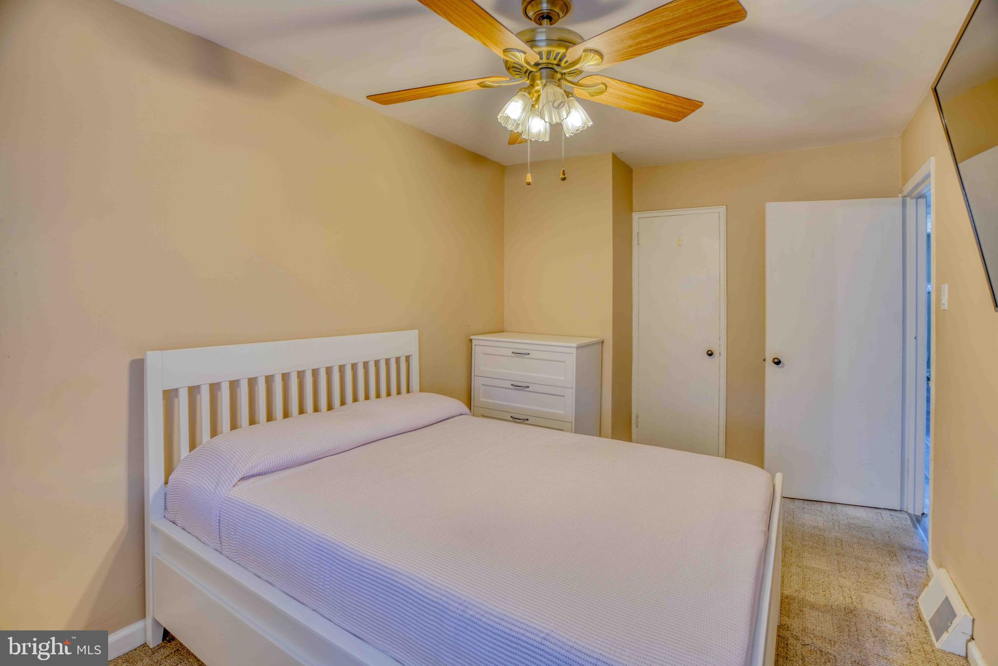 MAYFAIR - Residential