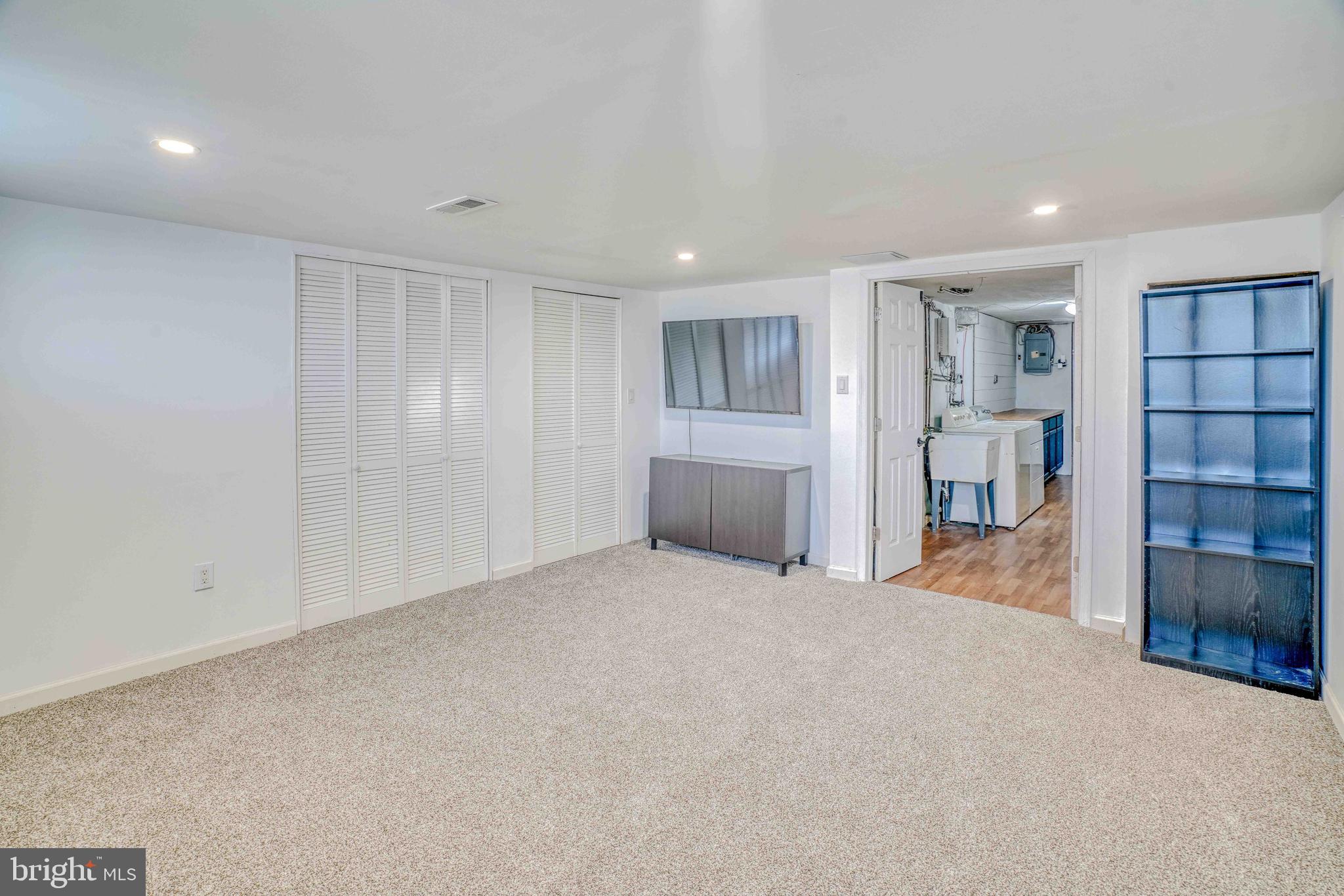 MAYFAIR - Residential