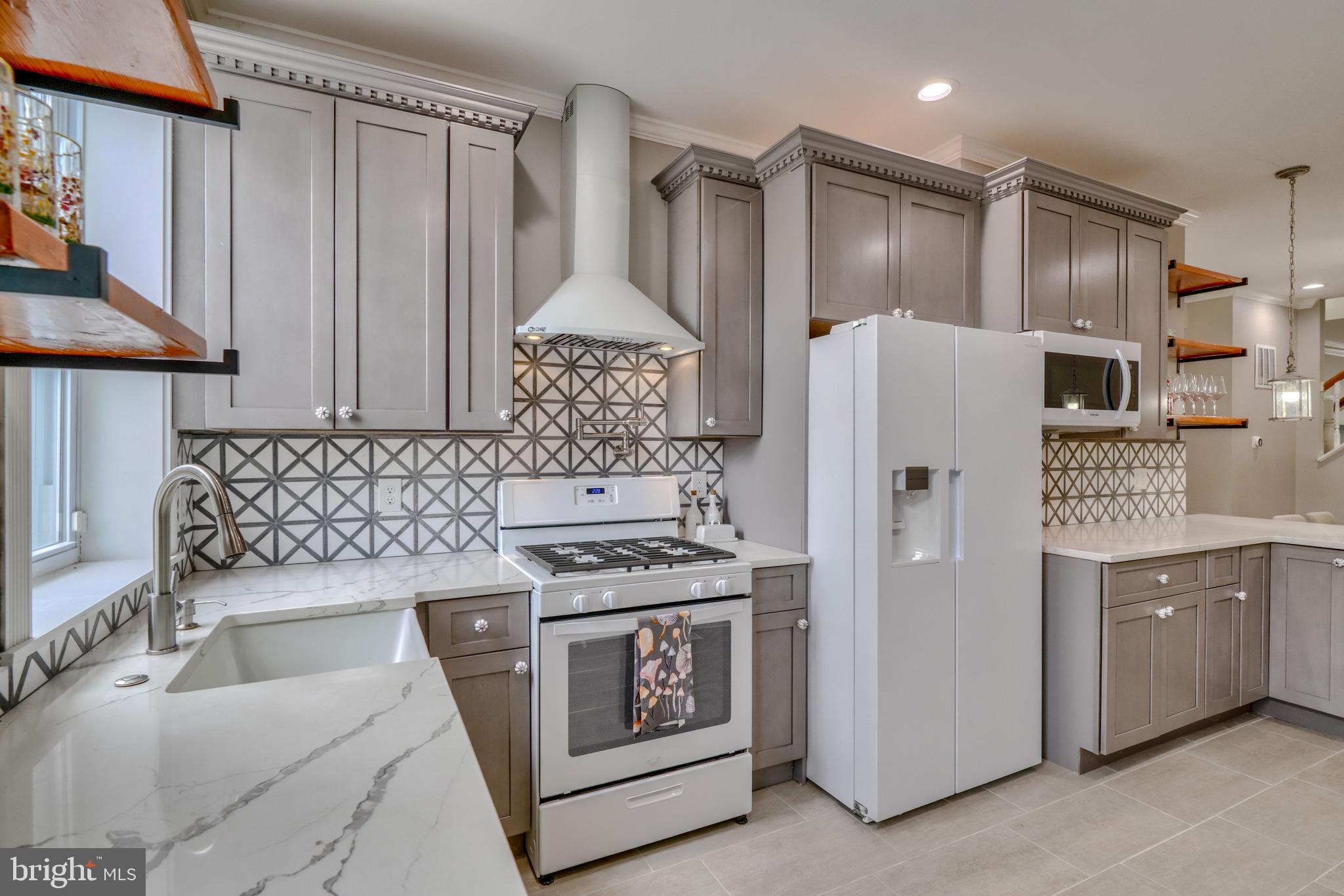 HAMPDEN HISTORIC DISTRICT - Residential