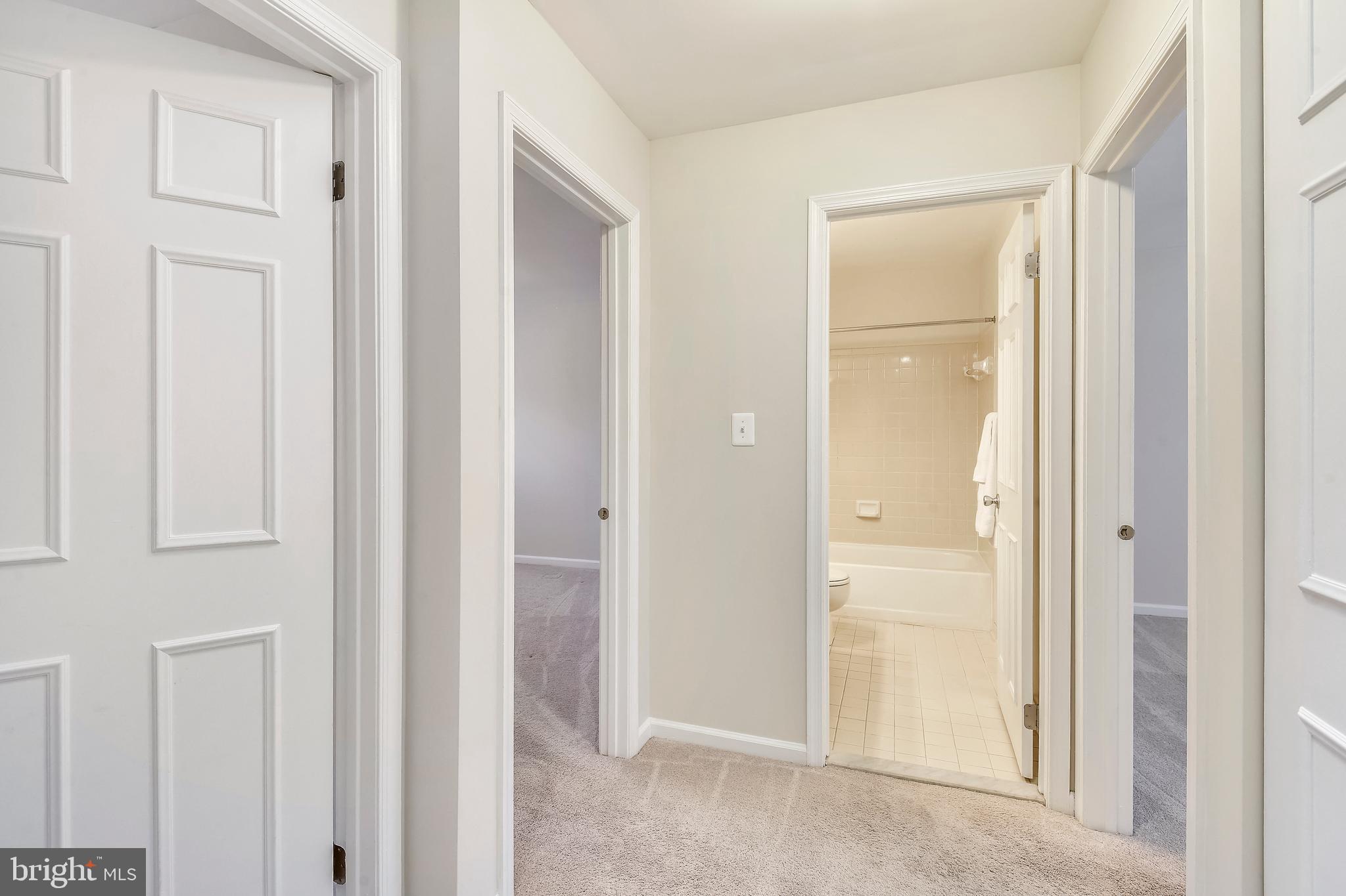 ADAMS WALK - Residential