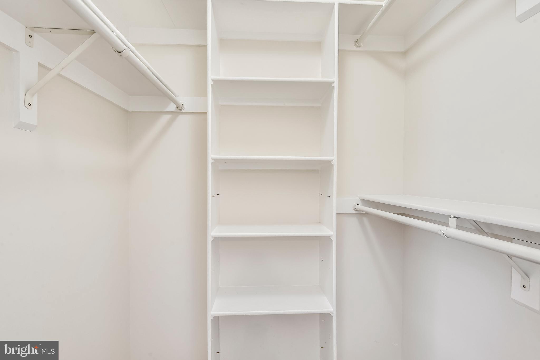 ADAMS WALK - Residential