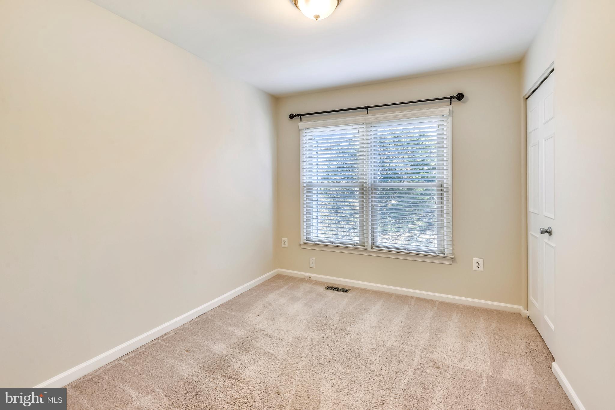 ADAMS WALK - Residential