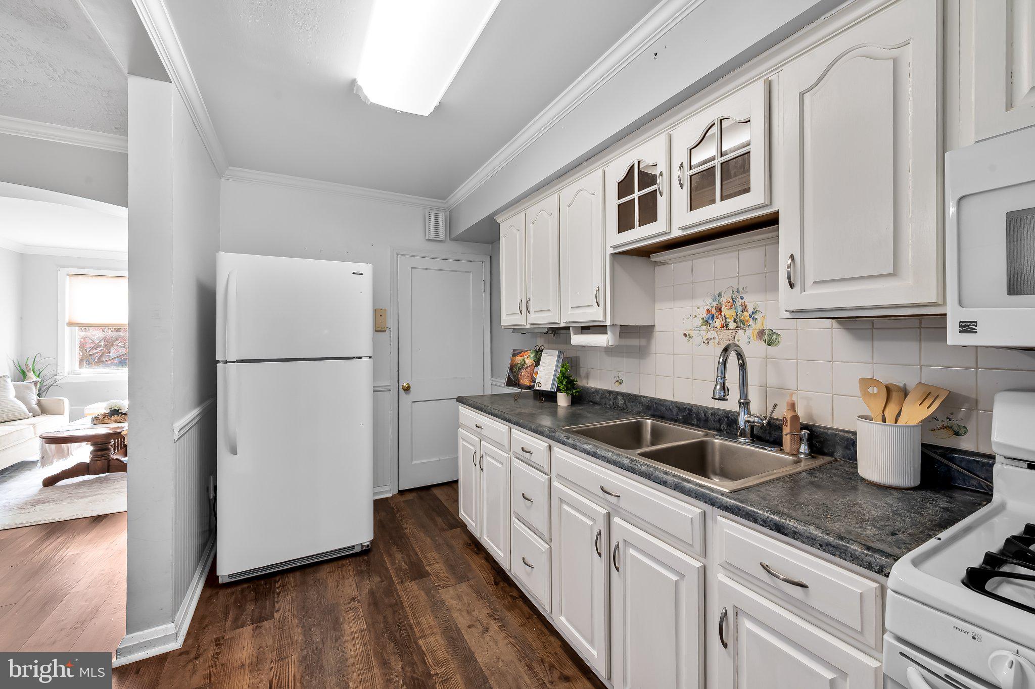 EASTWOOD - Residential