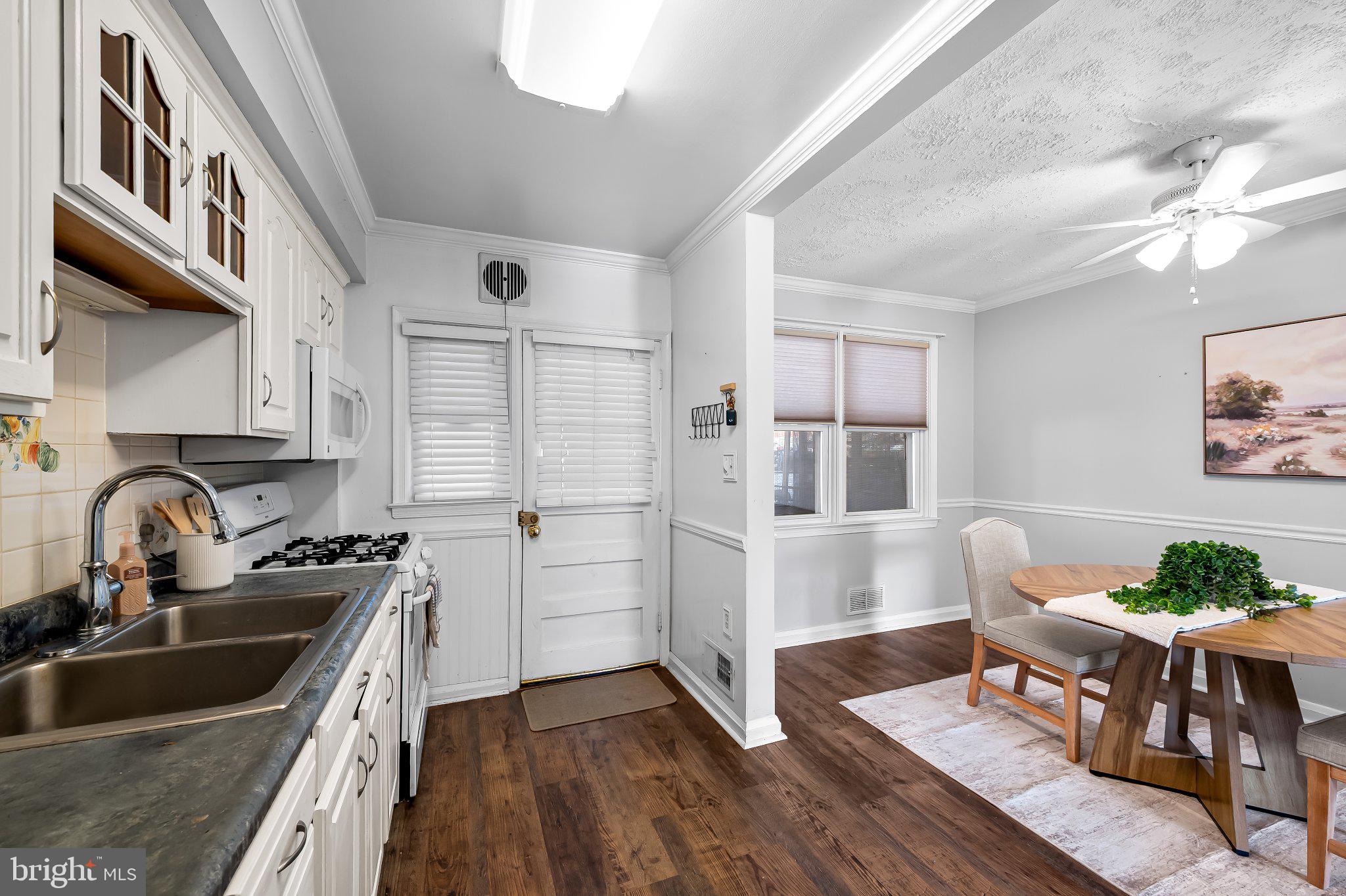 EASTWOOD - Residential