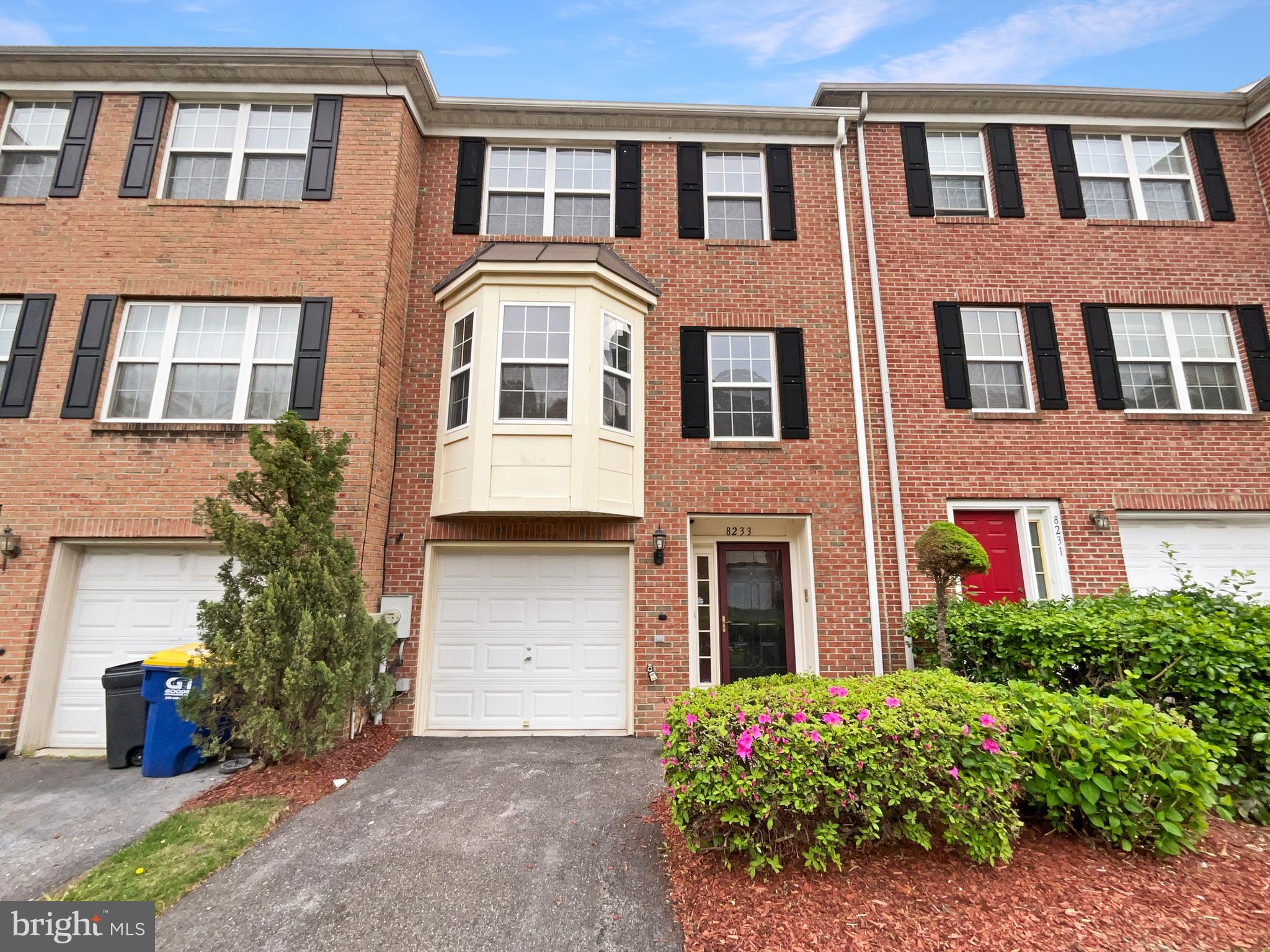 GLENARDEN TOWNS - Residential