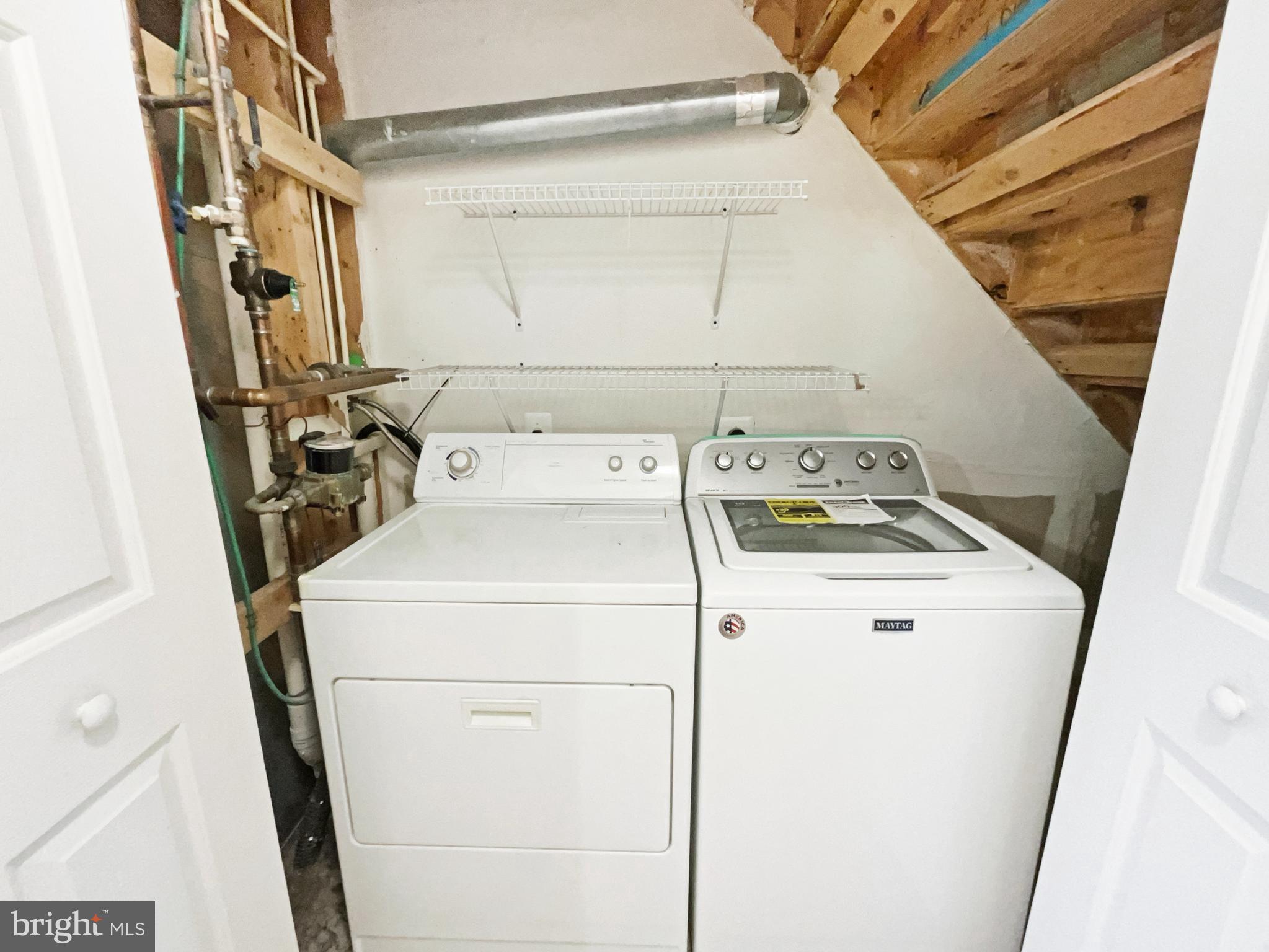 GLENARDEN TOWNS - Residential