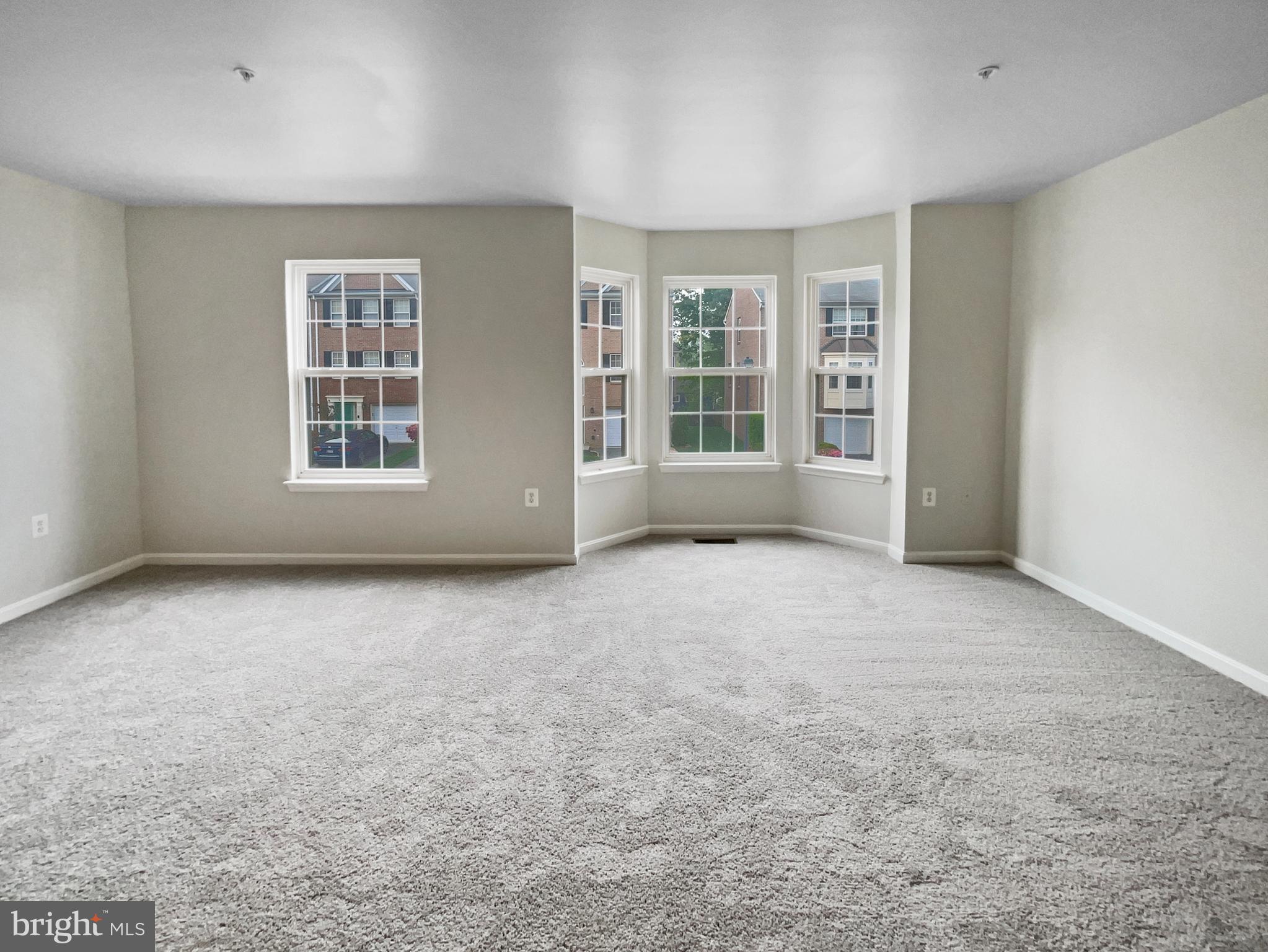 GLENARDEN TOWNS - Residential