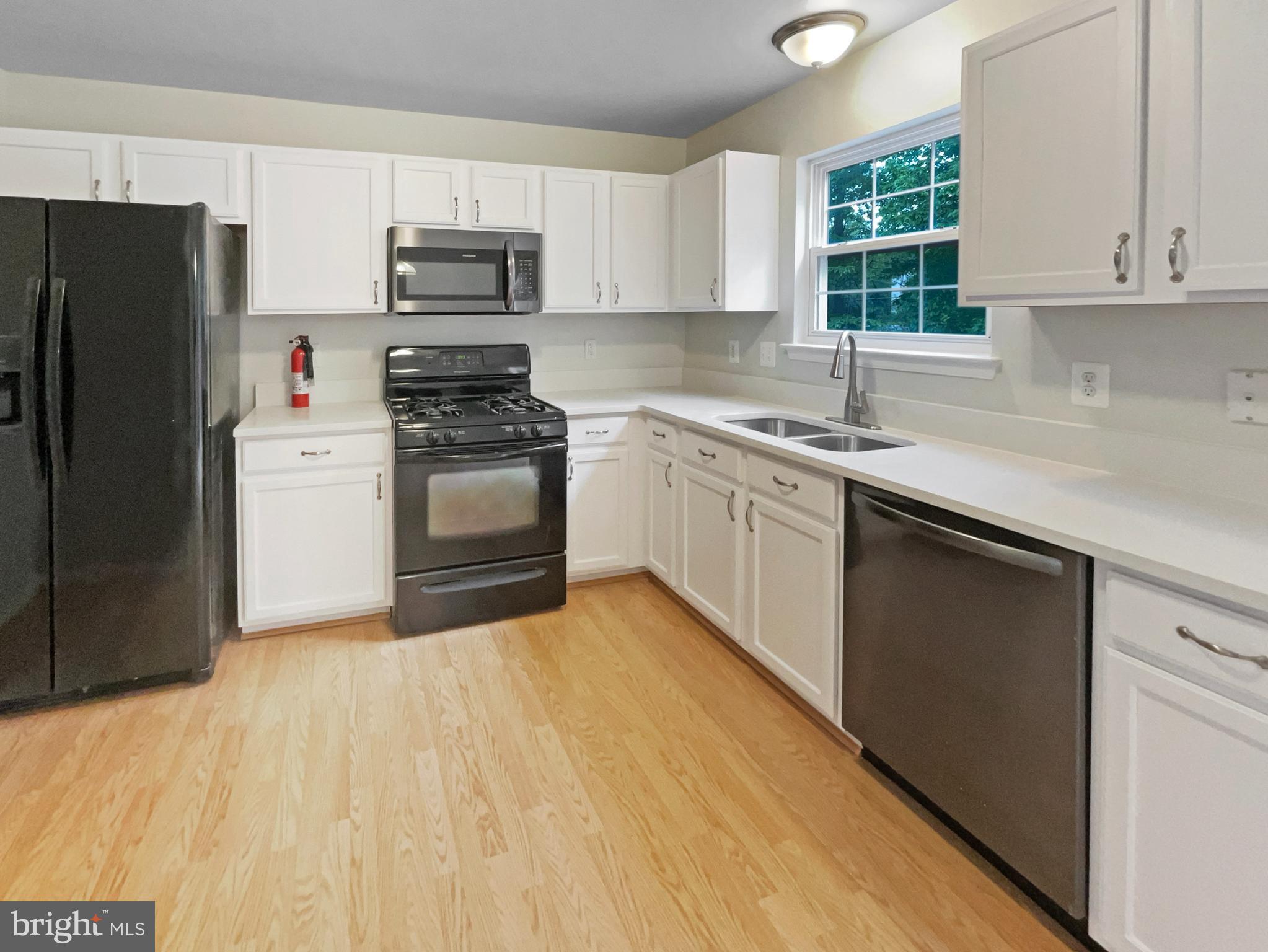 GLENARDEN TOWNS - Residential