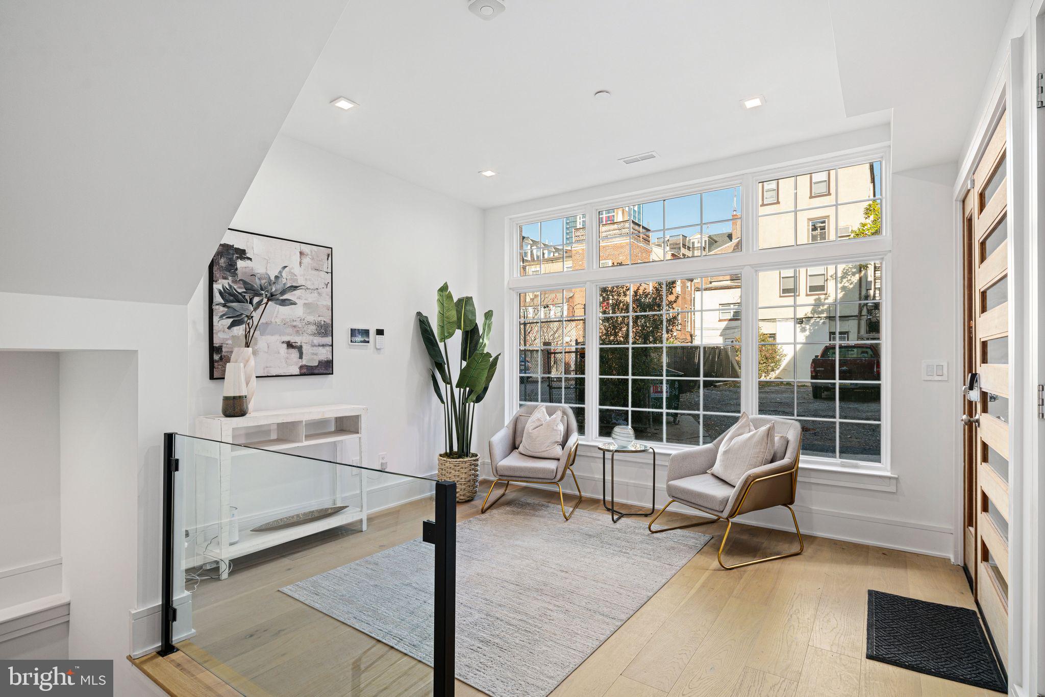 WASHINGTON SQ WEST - Residential