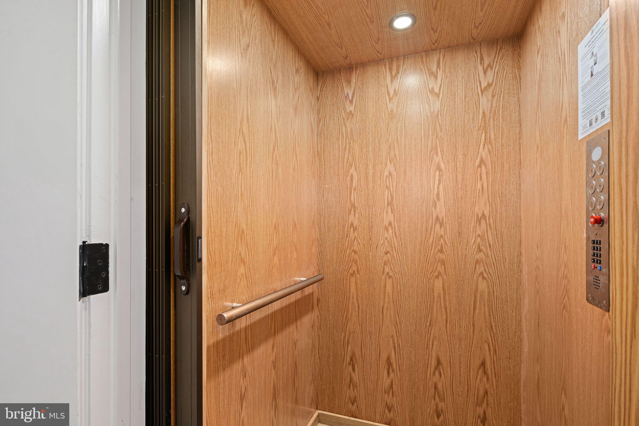 WASHINGTON SQ WEST - Residential