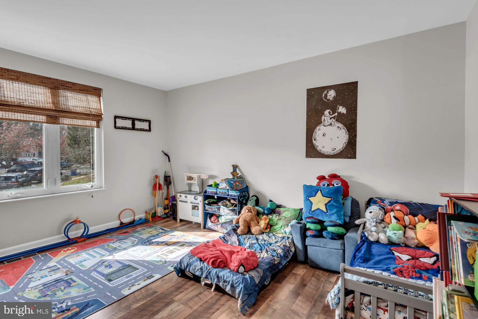 MERRIDALE GARDENS - Residential