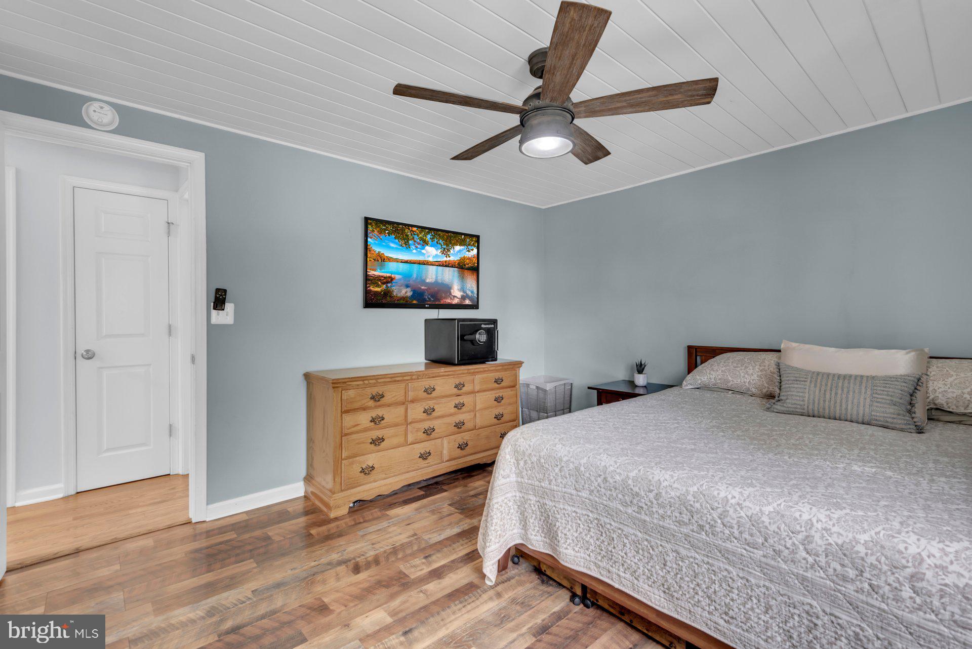 MERRIDALE GARDENS - Residential