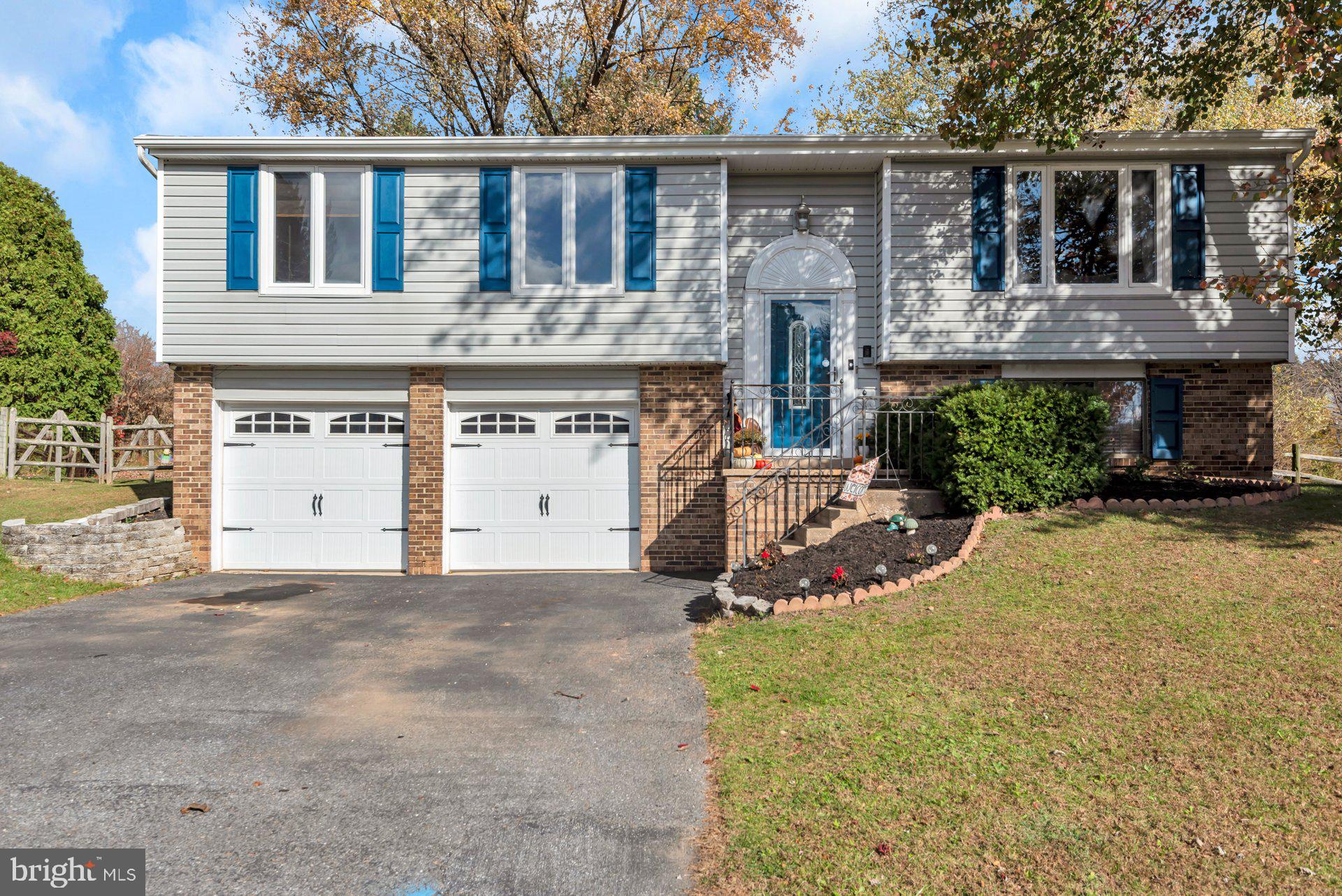 MERRIDALE GARDENS - Residential