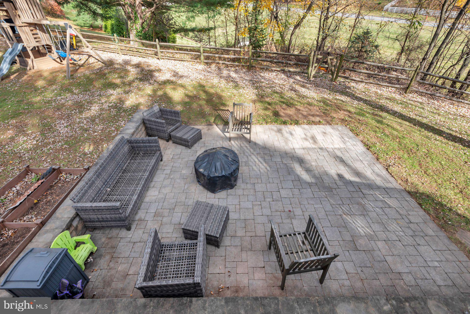 MERRIDALE GARDENS - Residential