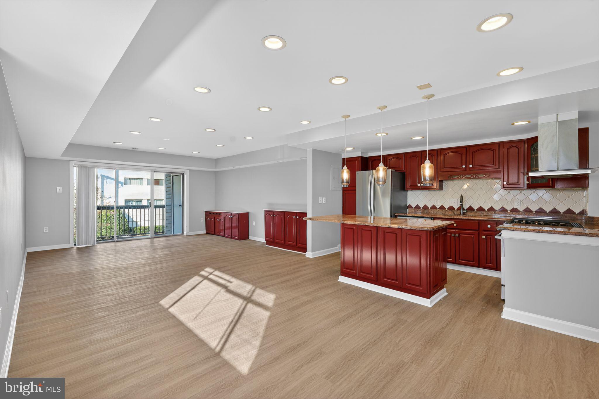 10320 WESTLAKE DRIVE E103