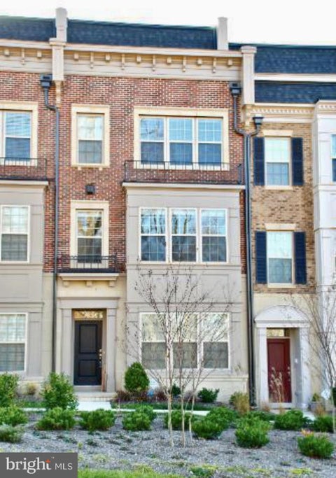 Condo For Sale - 518 Rampart Way #11<br/> OXON HILL, MD 20745