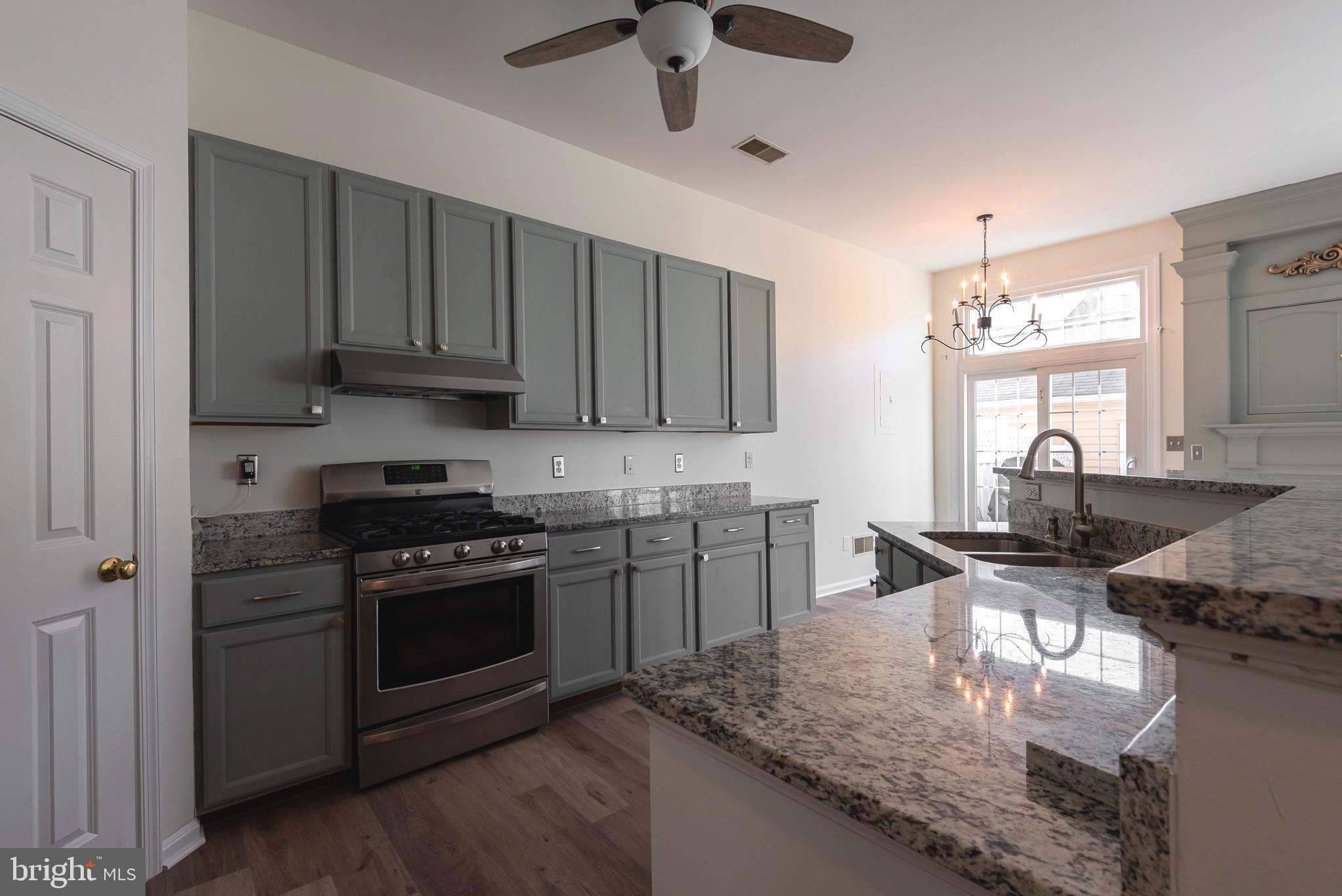 SOUTH RIDING - Residential