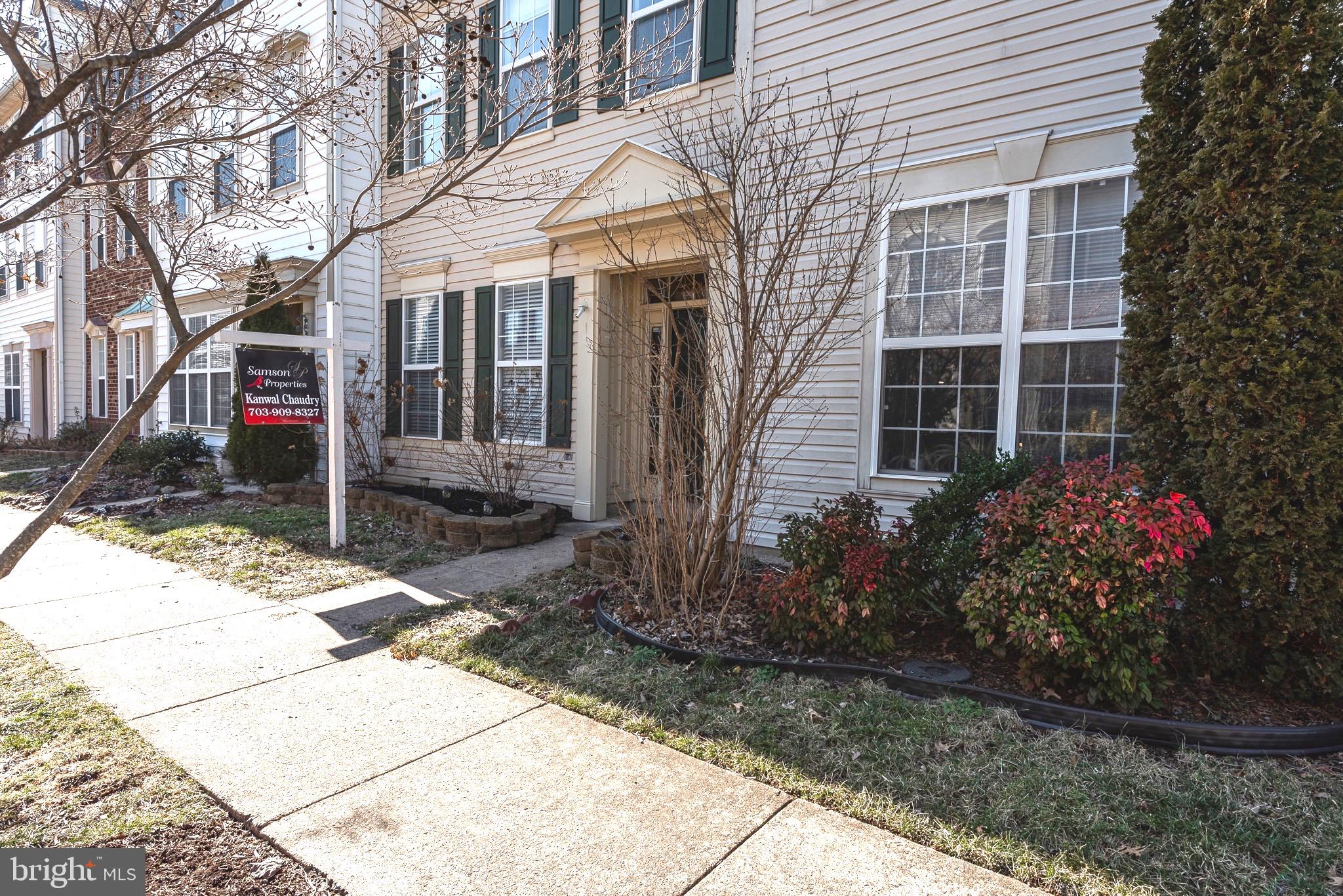 SOUTH RIDING - Residential