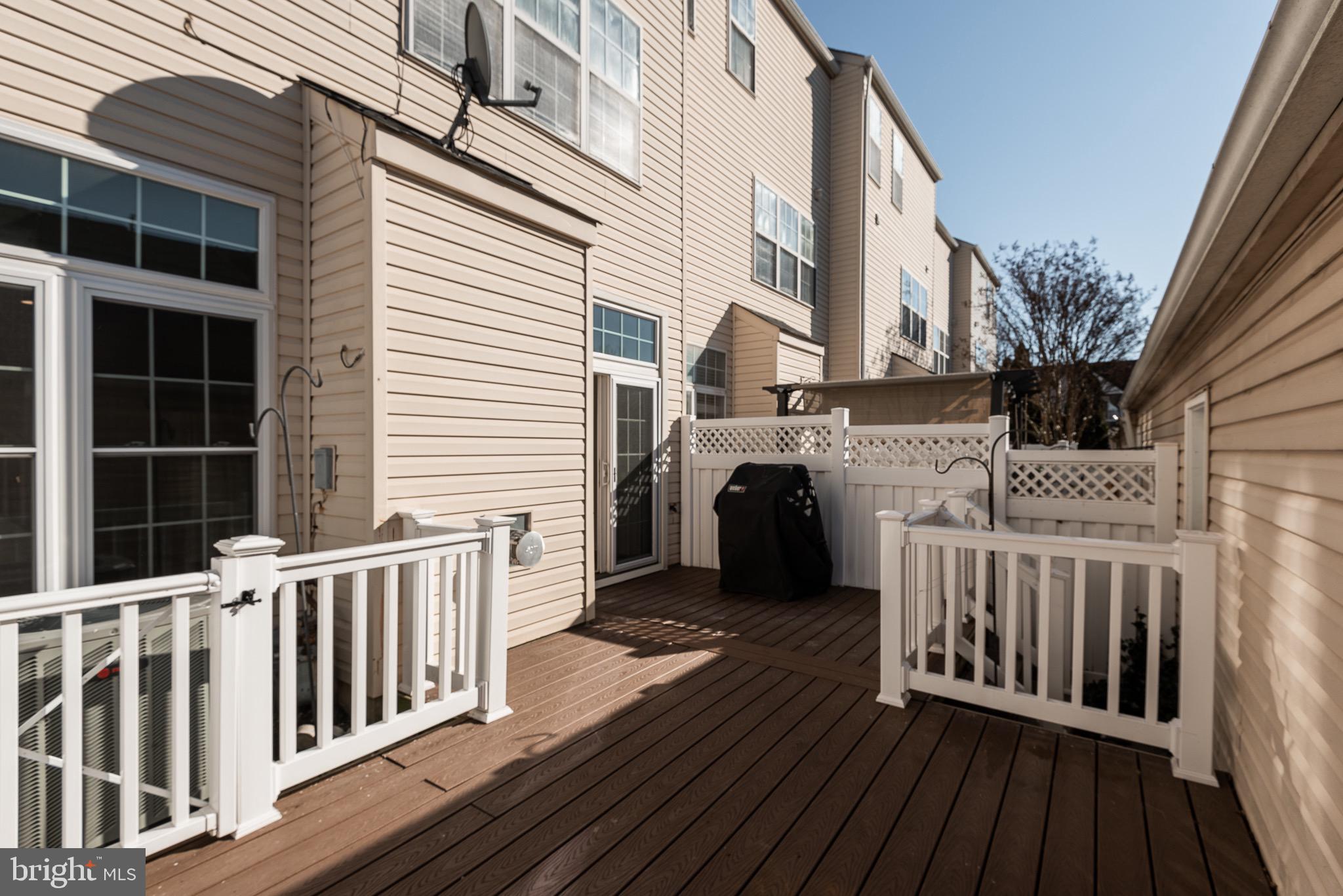 SOUTH RIDING - Residential