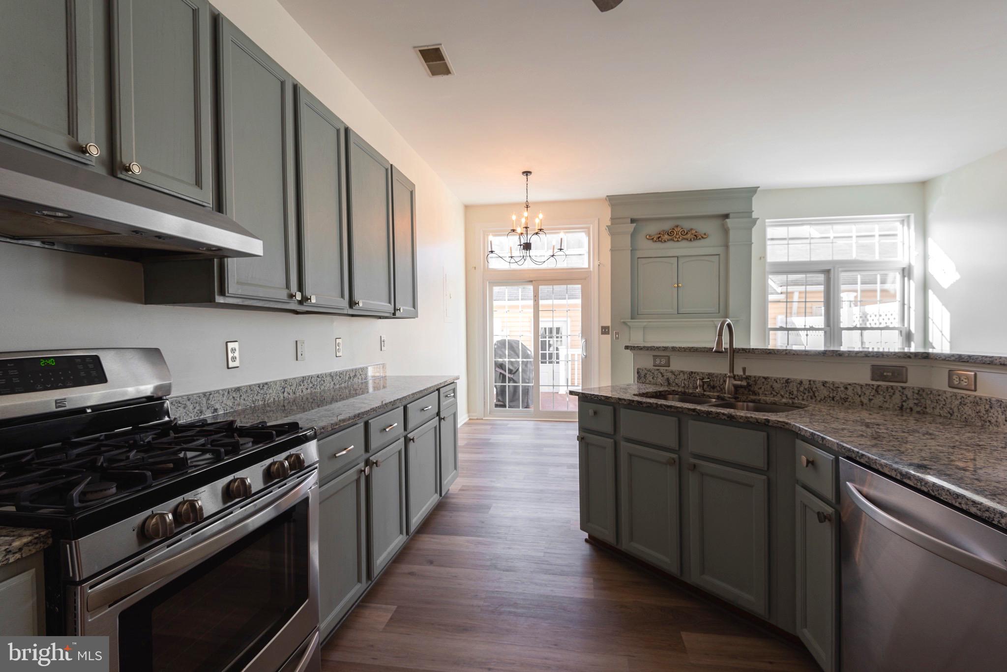 SOUTH RIDING - Residential