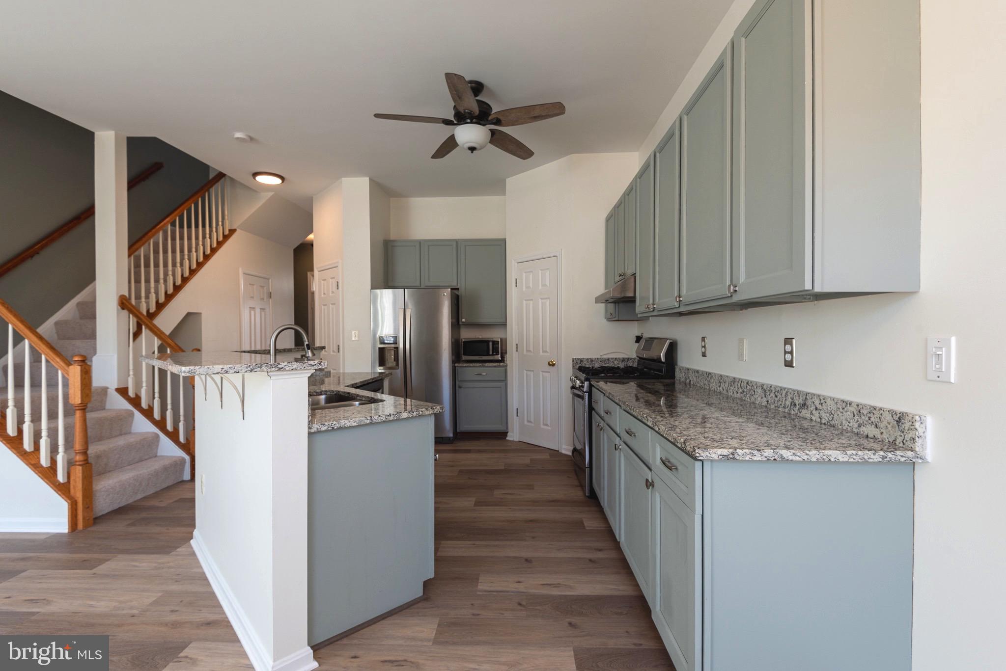 SOUTH RIDING - Residential