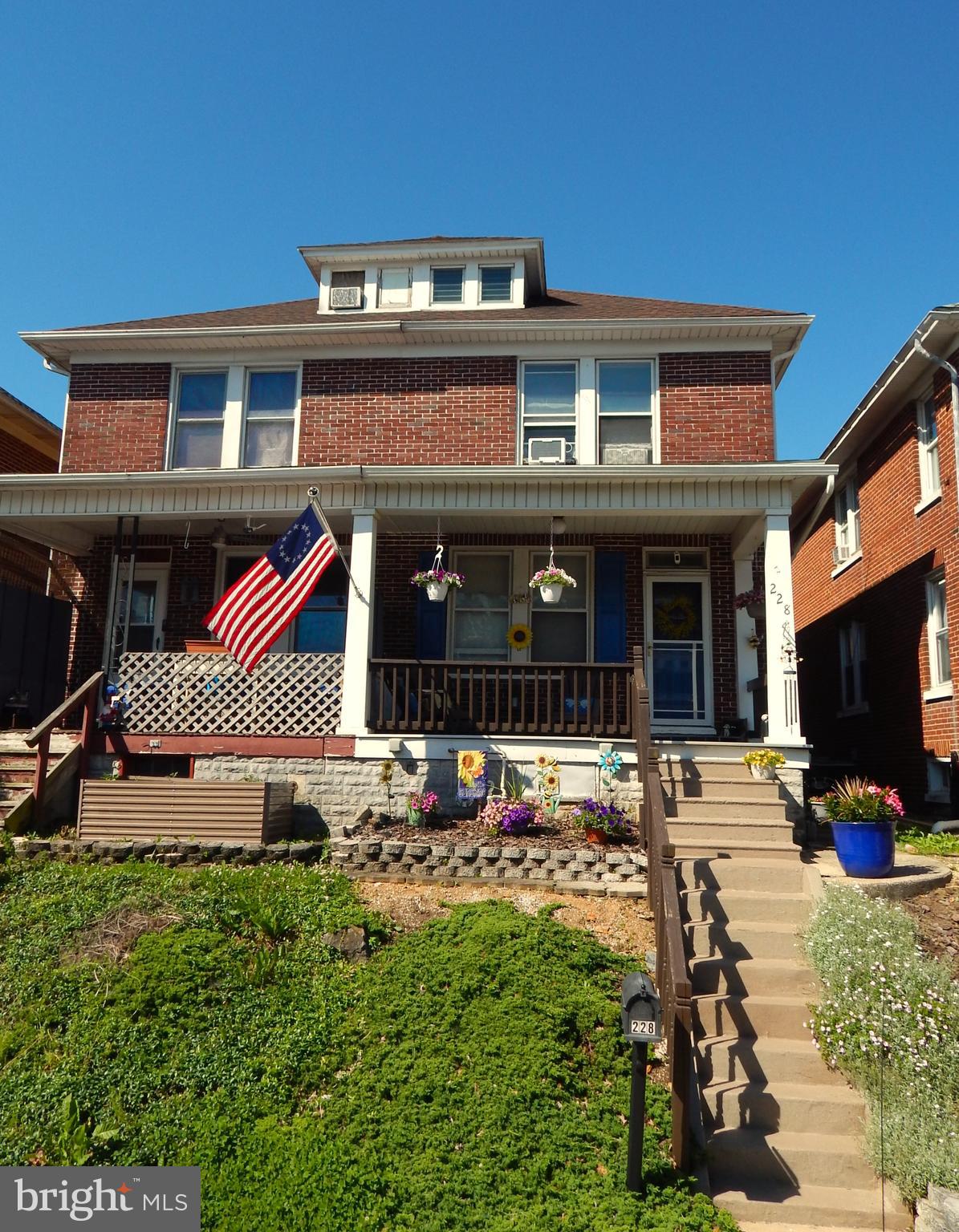 228 WISE AVENUE