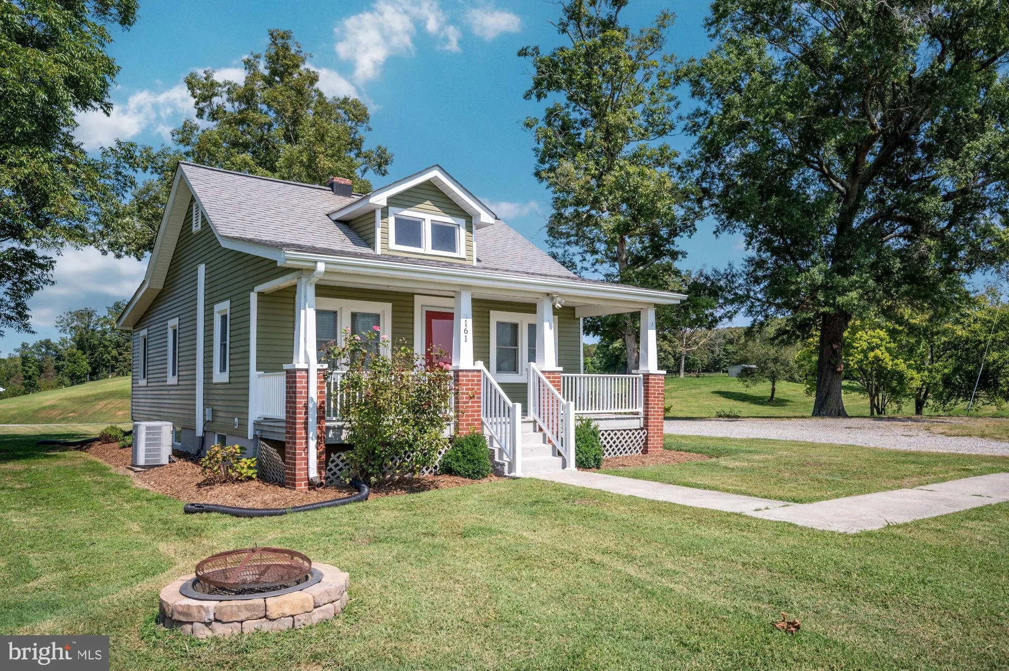 Fredericksburg, Virginia 22405, United States, 2 Bedrooms Bedrooms, ,3 BathroomsBathrooms,Residential,Active,225990