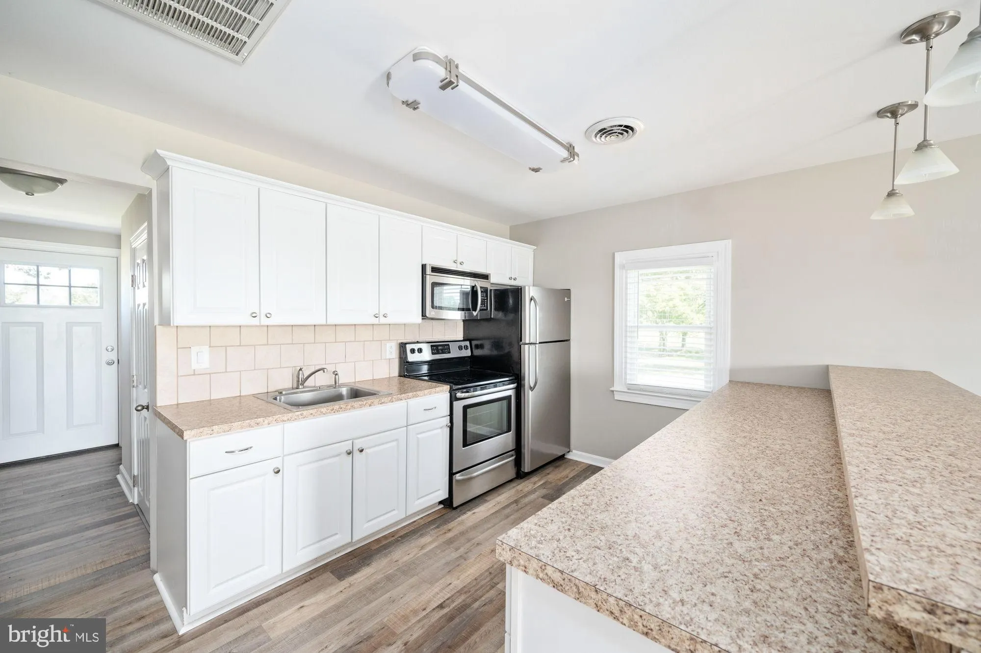 Fredericksburg, Virginia 22405, United States, 2 Bedrooms Bedrooms, ,3 BathroomsBathrooms,Residential,Active,225990