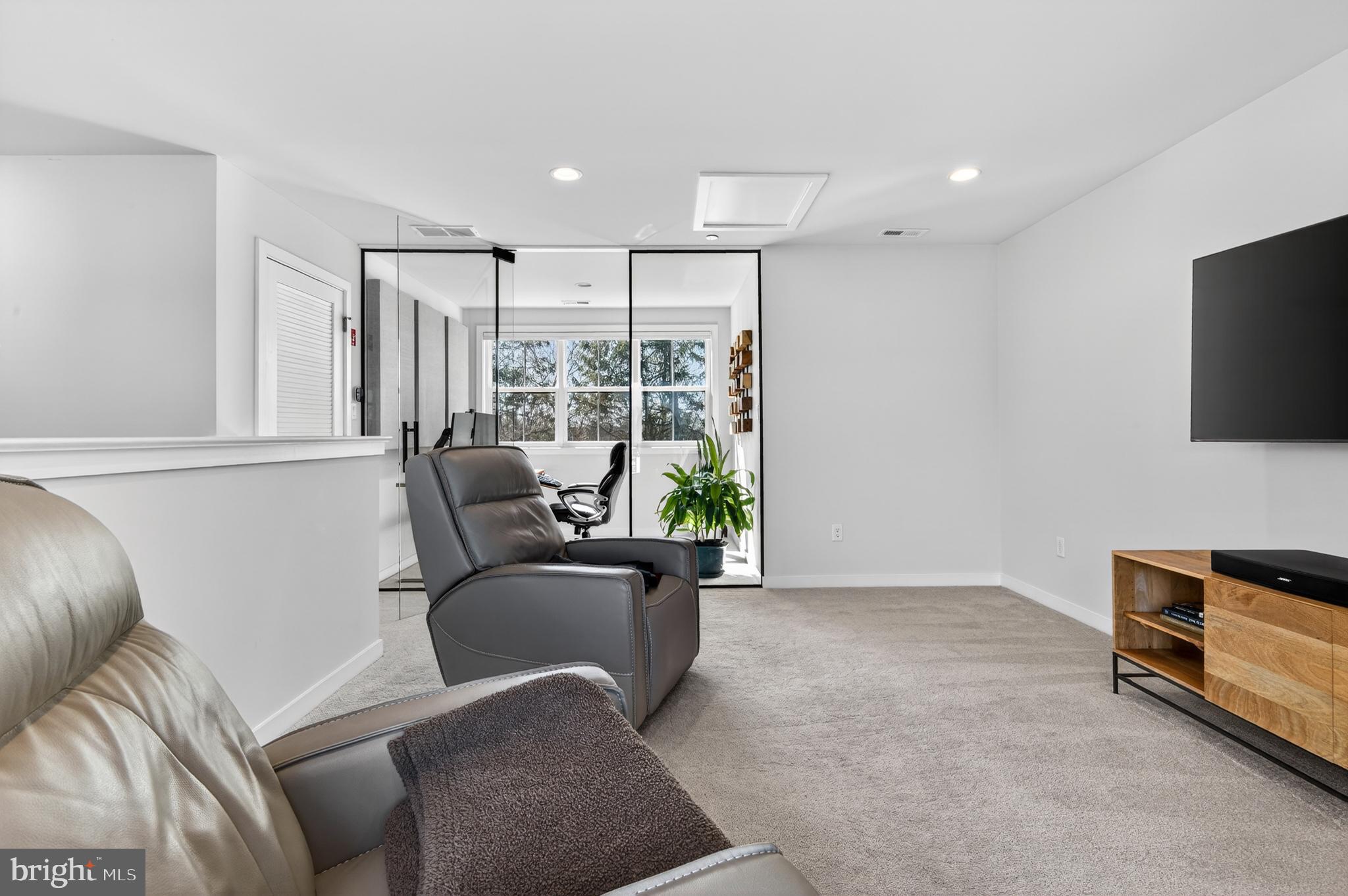 WEST CHESTER CROSSING - Residential