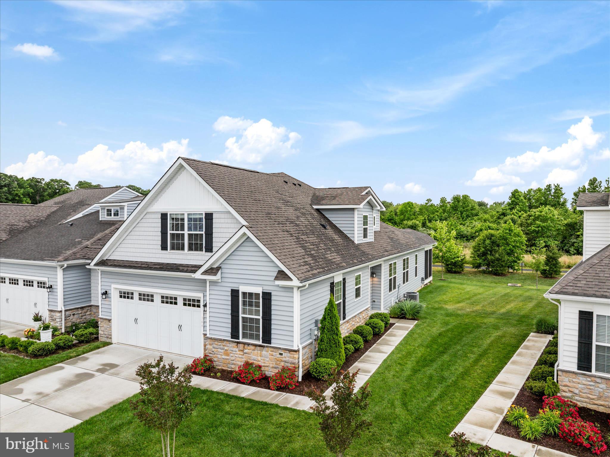 364 MOORINGS CIRCLE 100