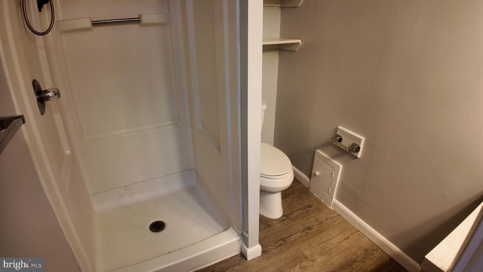 AMBER MEADOWS - Residential Lease