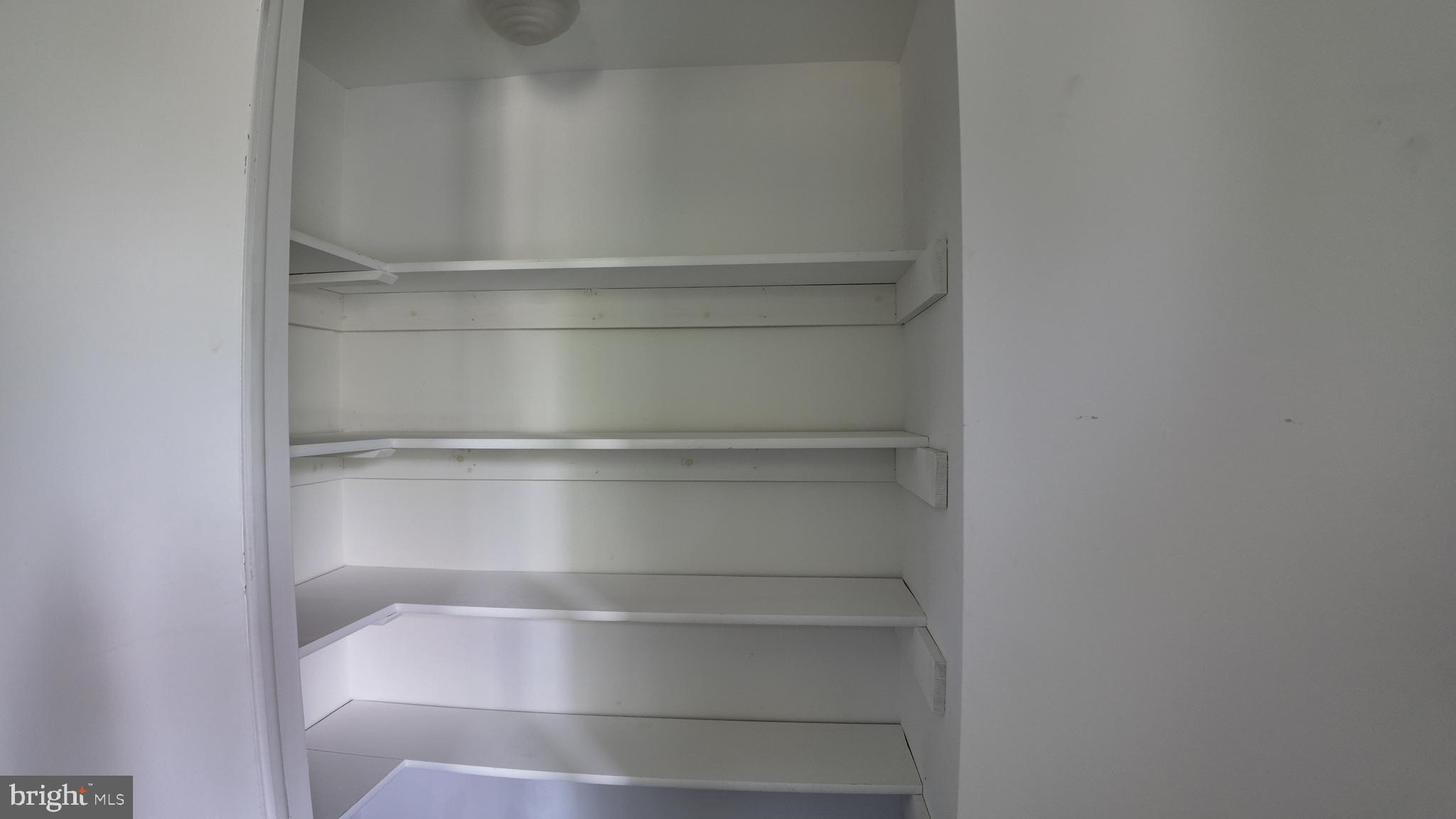 AMBER MEADOWS - Residential Lease