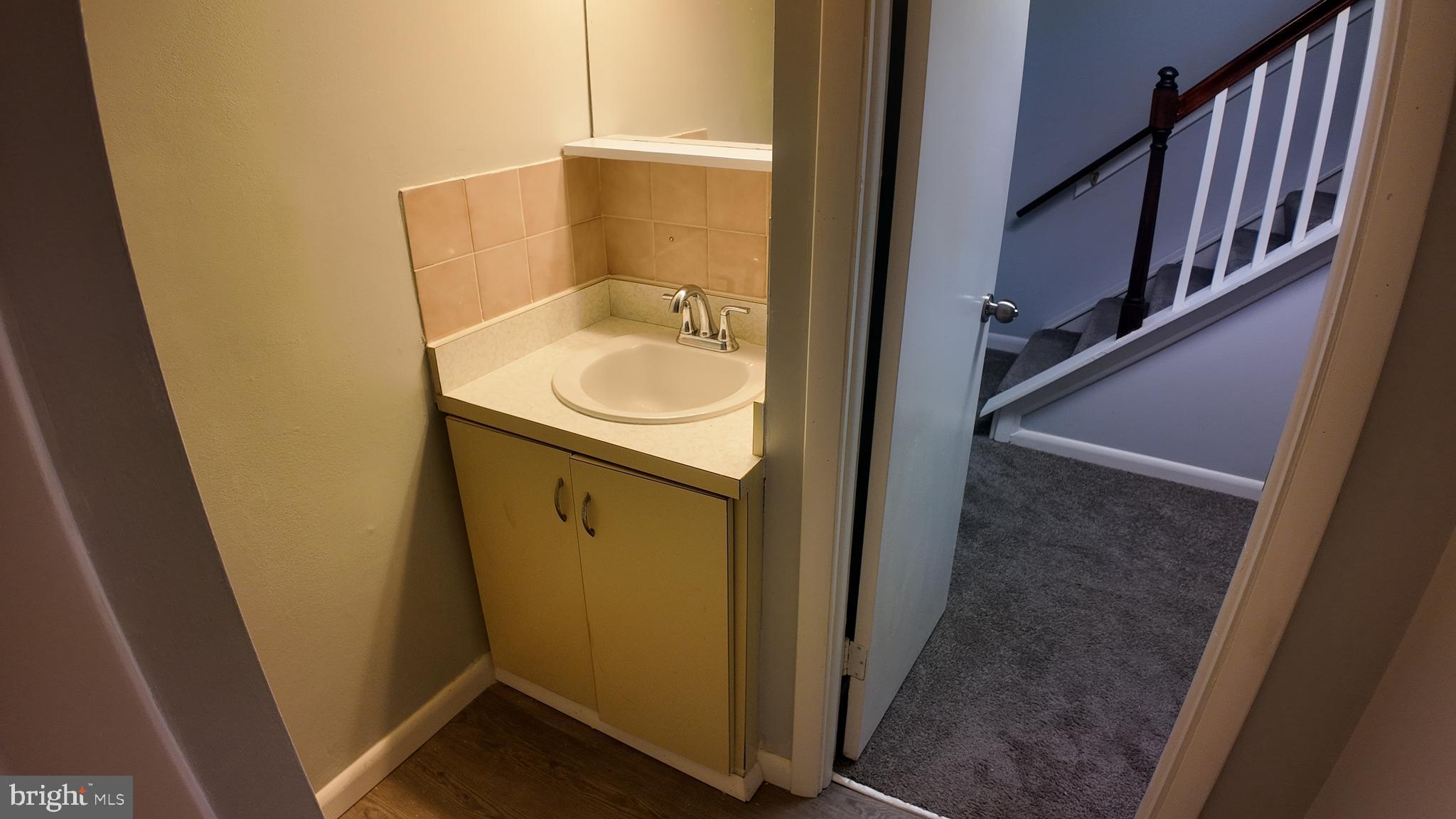 AMBER MEADOWS - Residential Lease