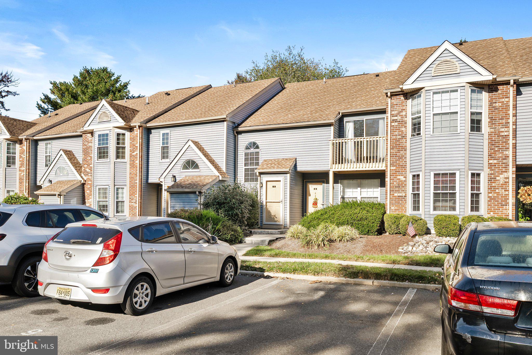 11 TILIA COURT