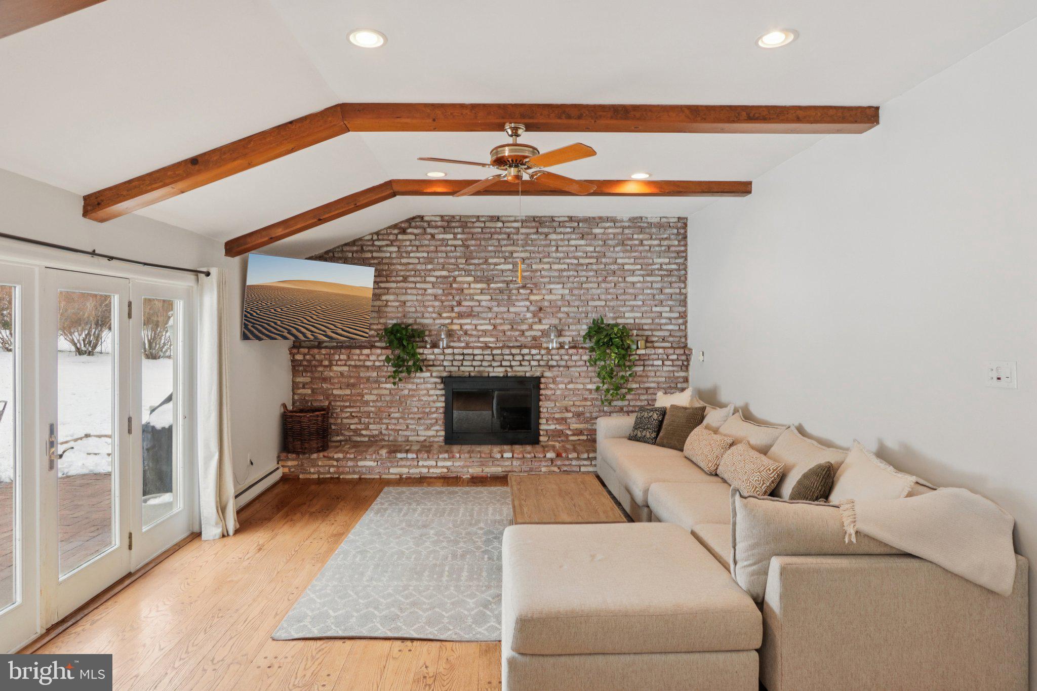 EVANSBURG - Residential